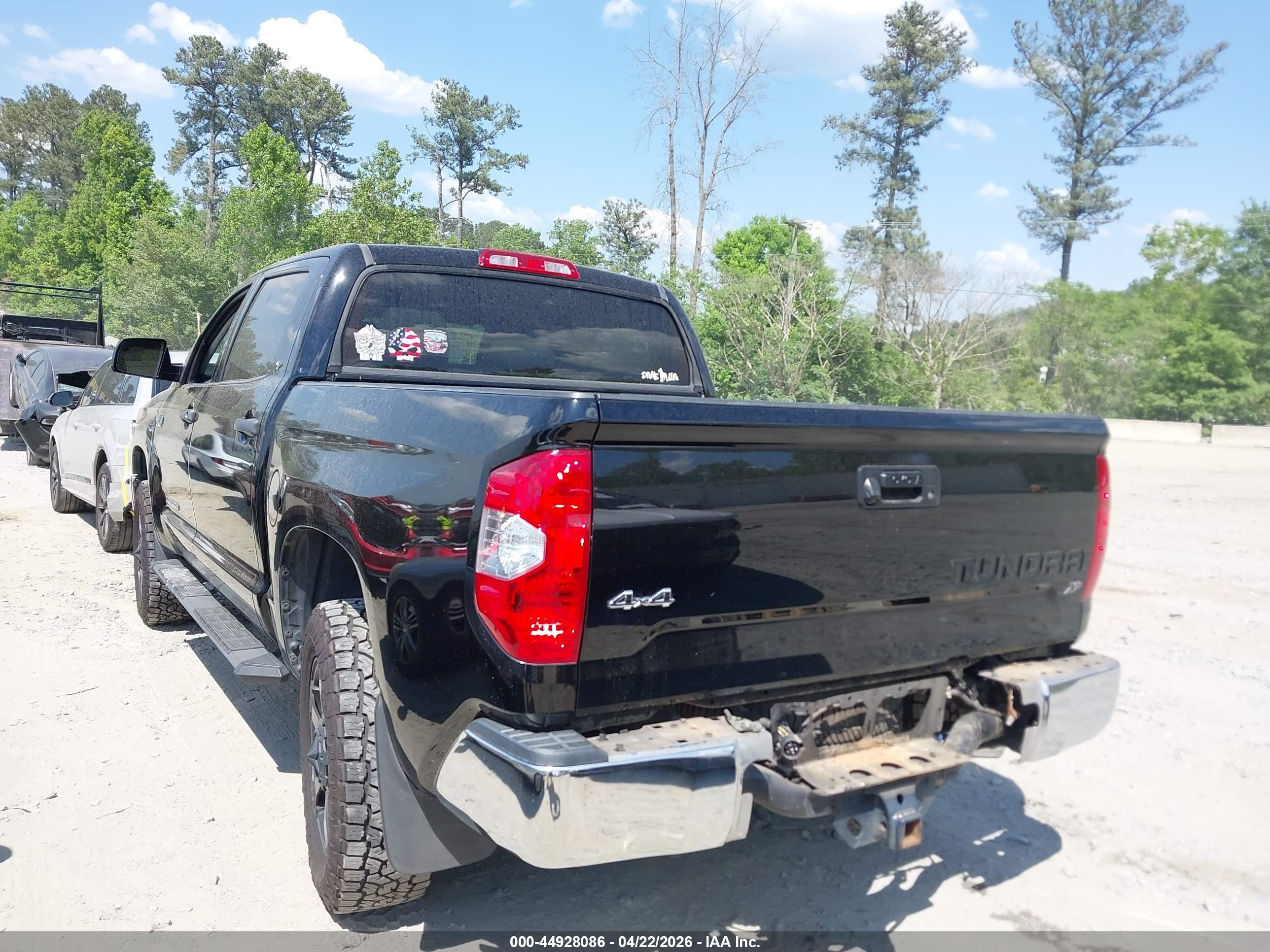 TOYOTA TUNDRA image 3