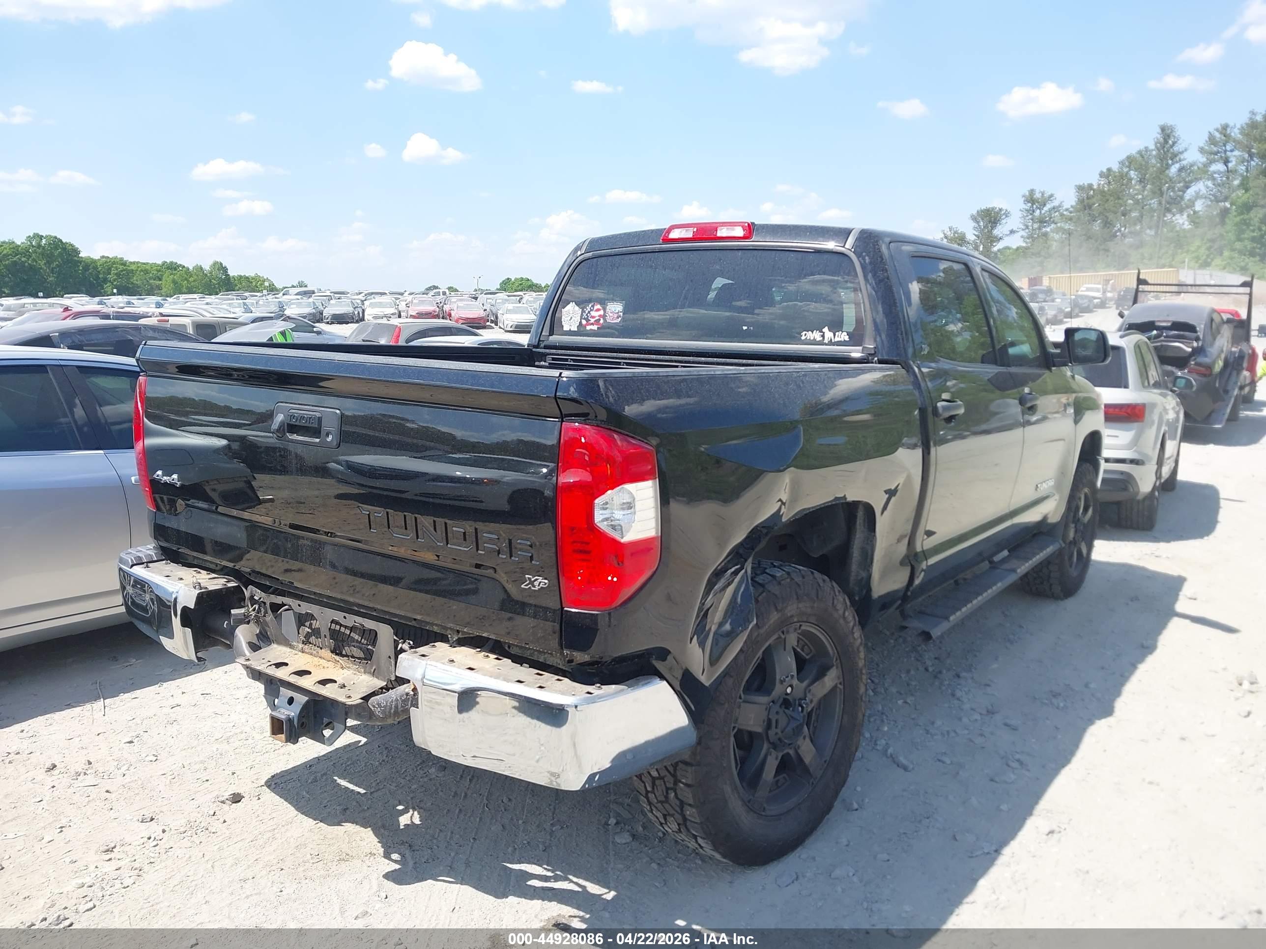 TOYOTA TUNDRA image 4