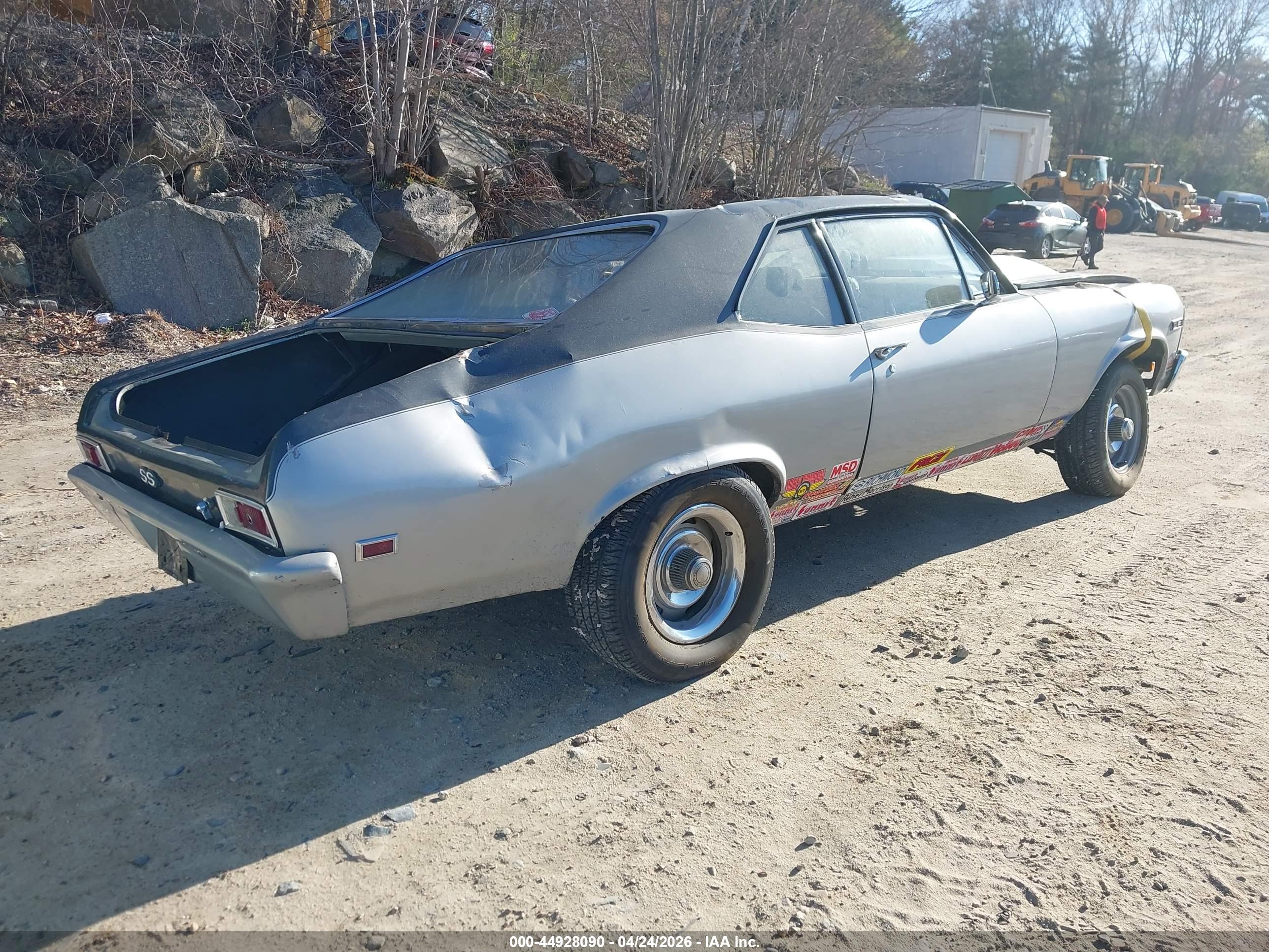 CHEVROLET NOVA image 4