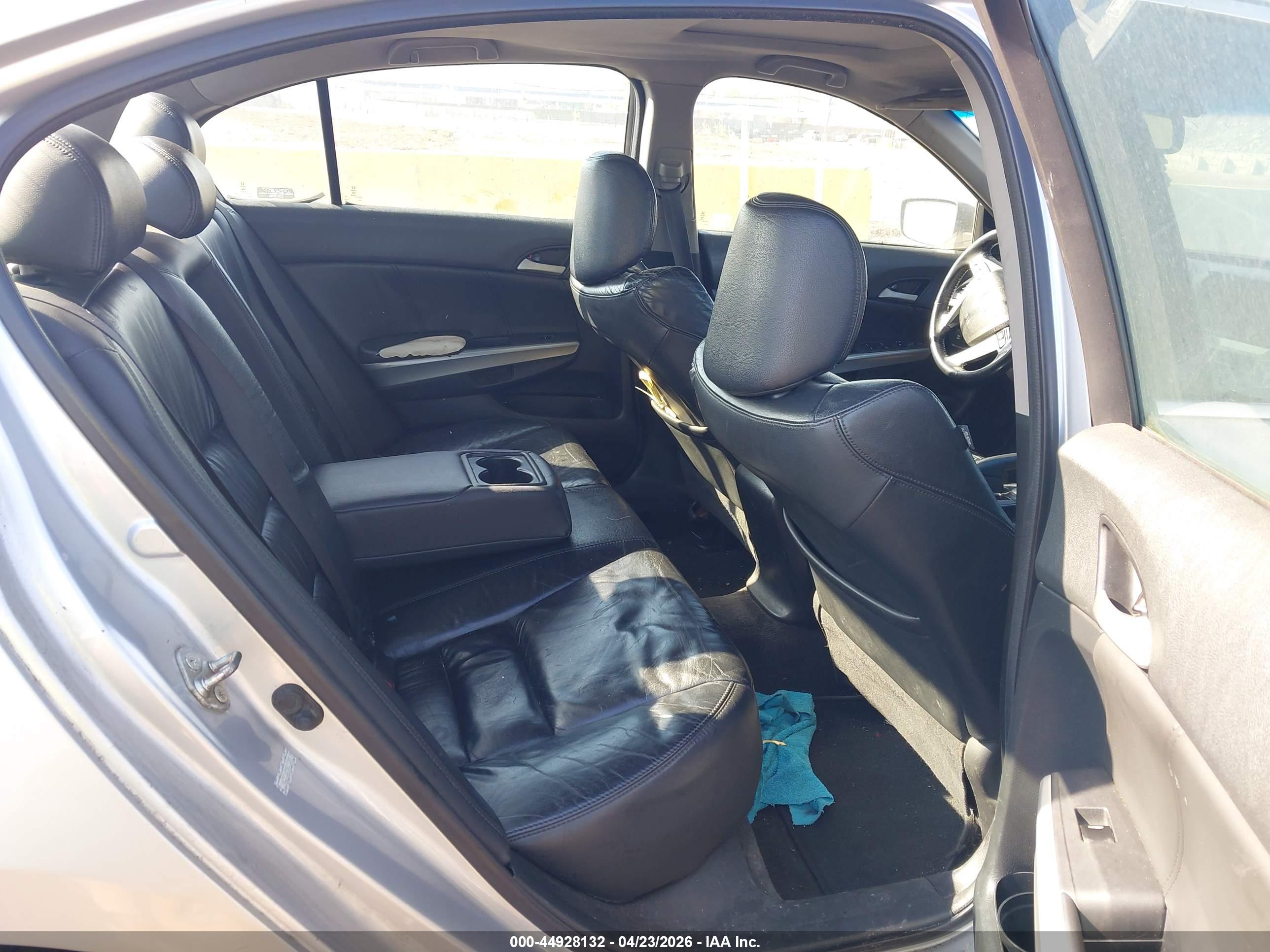 HONDA ACCORD image 8