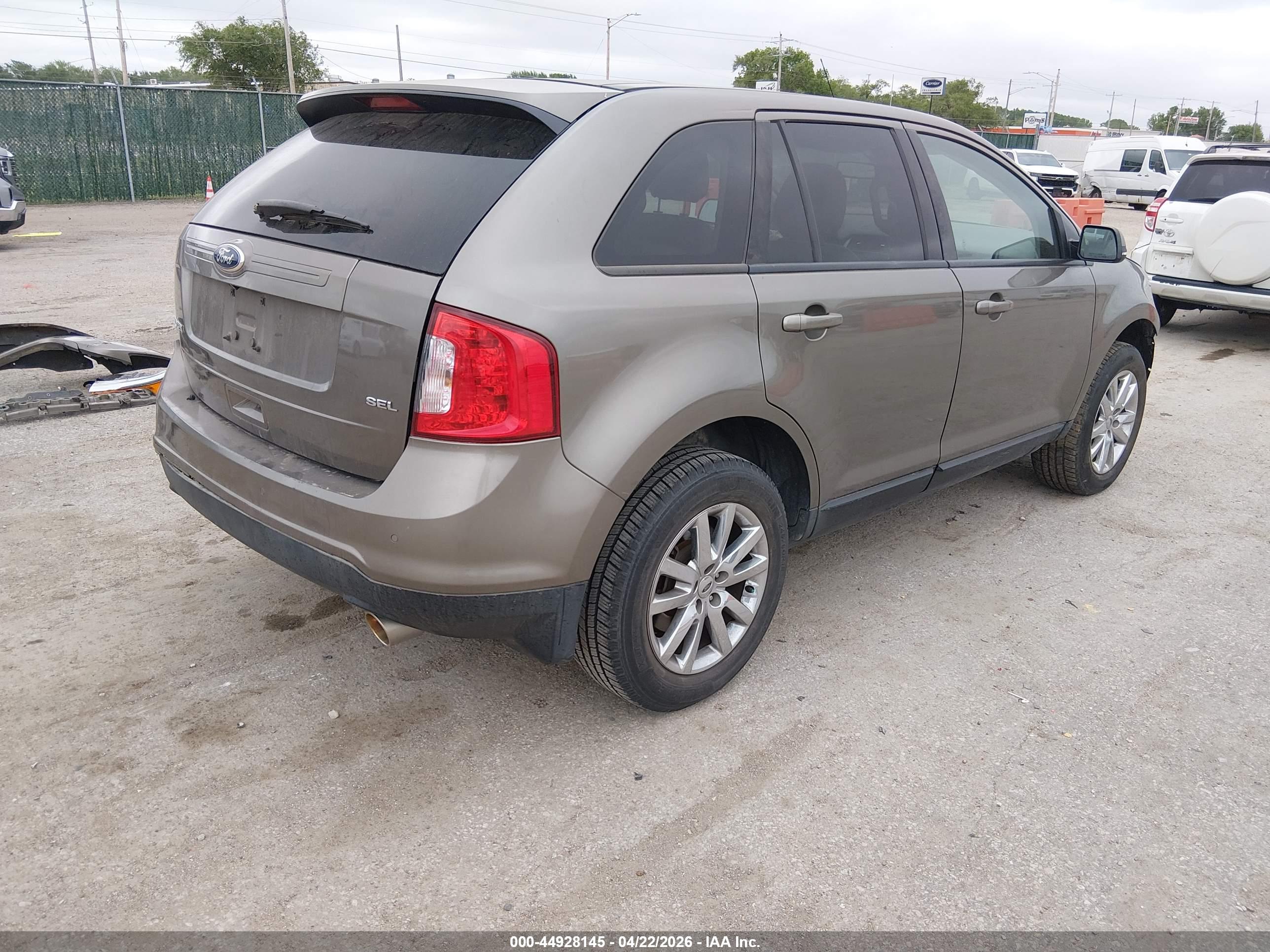 FORD EDGE image 4
