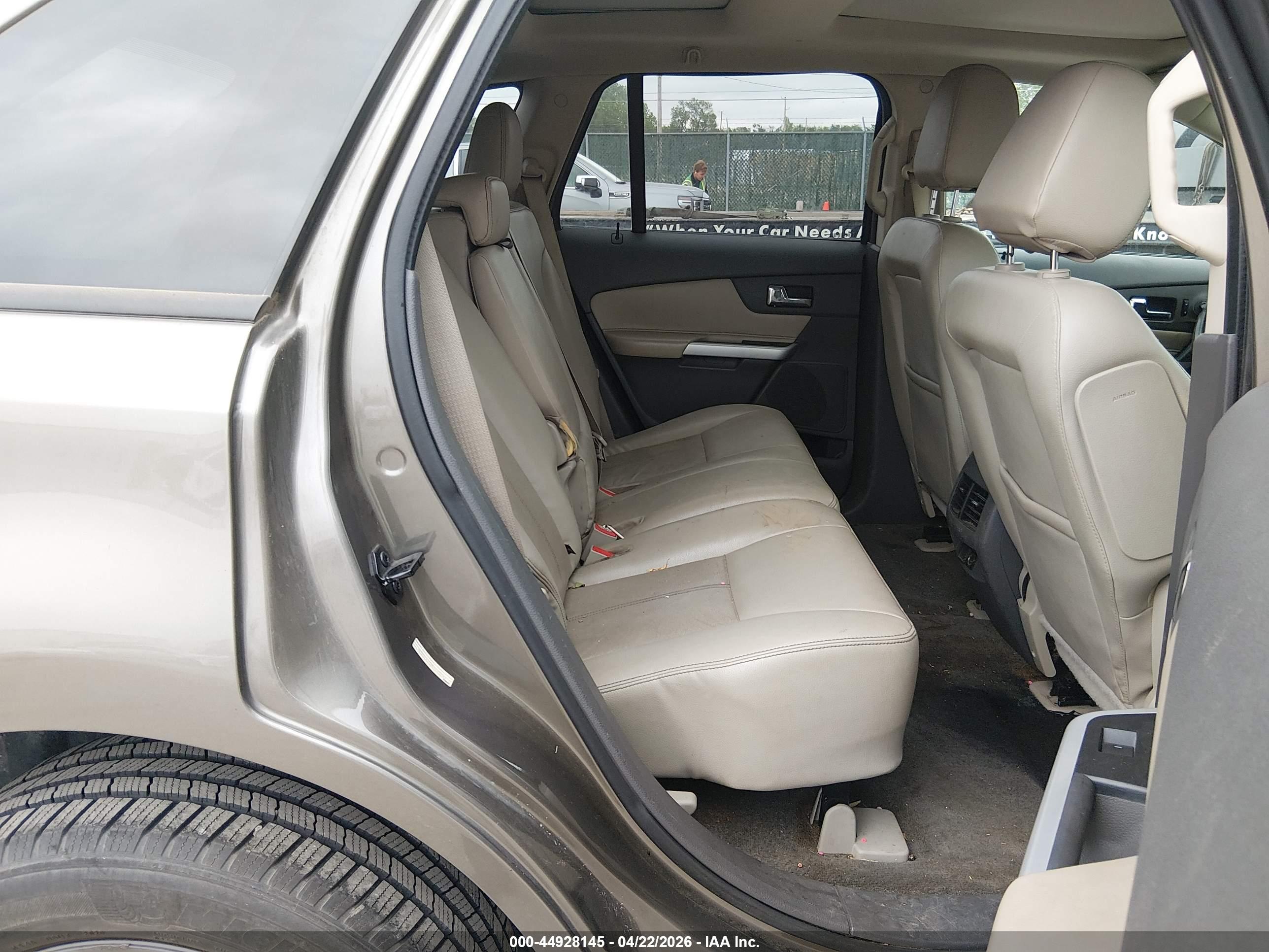 FORD EDGE image 8