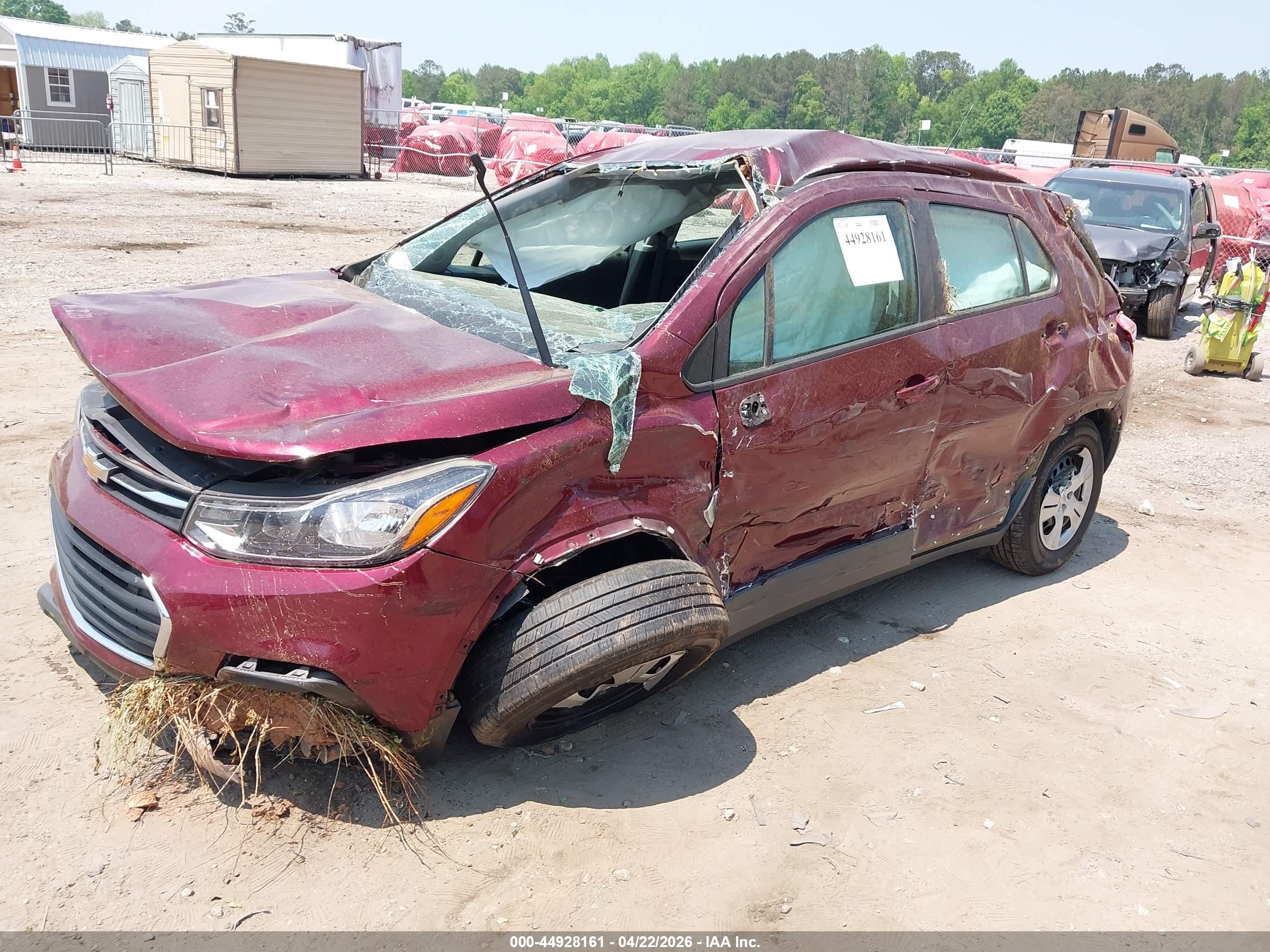 CHEVROLET TRAX image 2