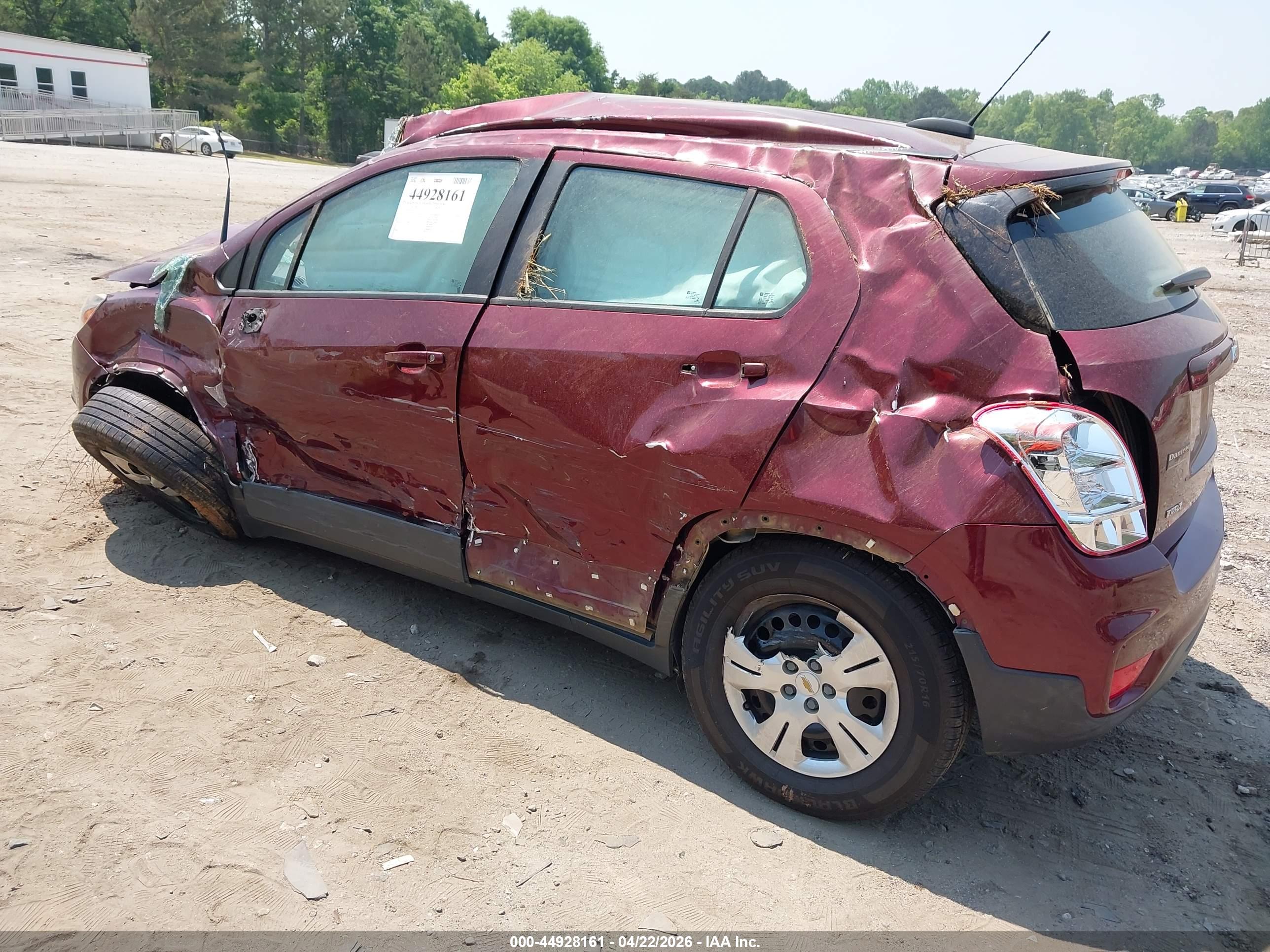 CHEVROLET TRAX image 3