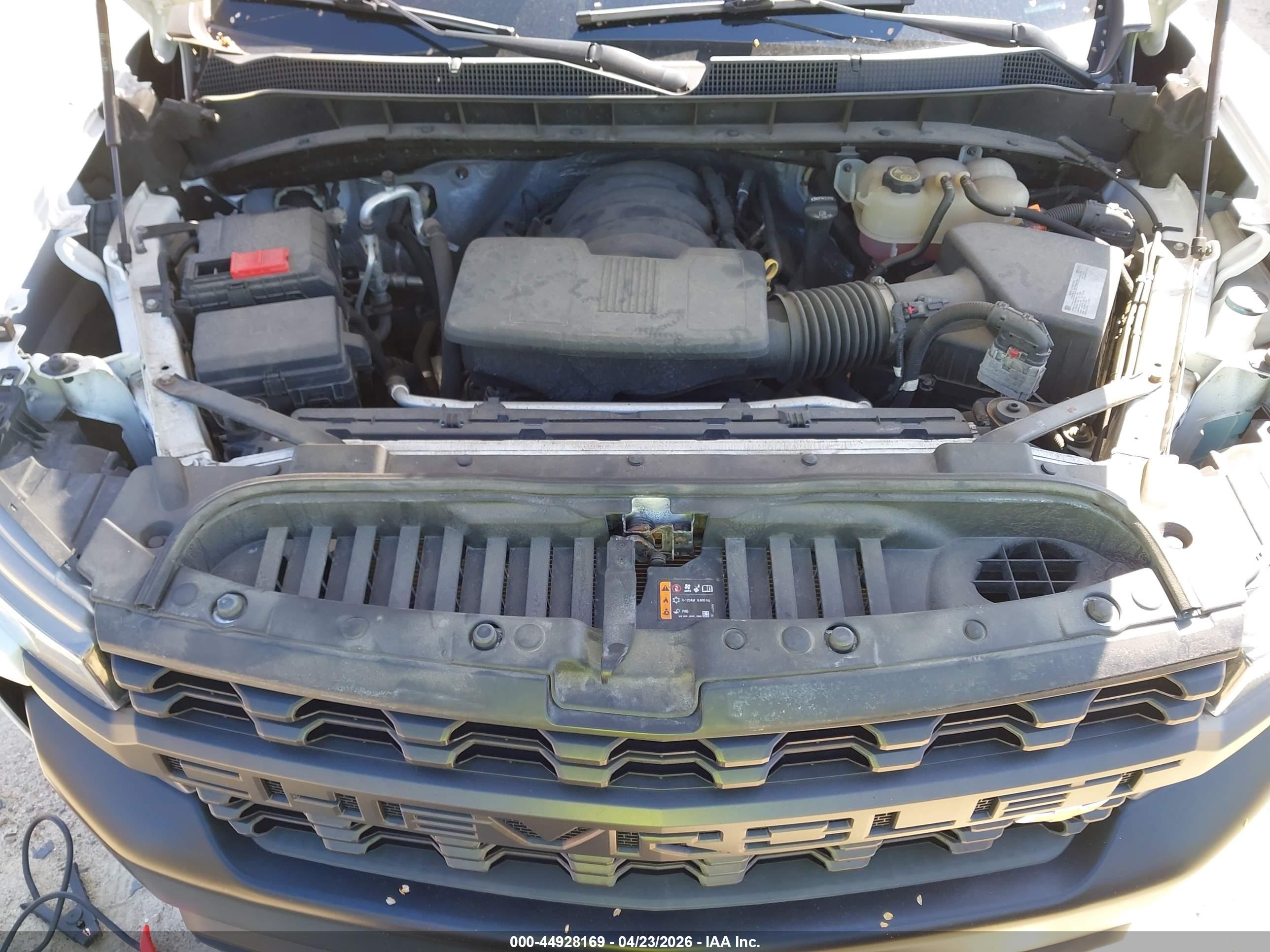 CHEVROLET SILVERADO image 10