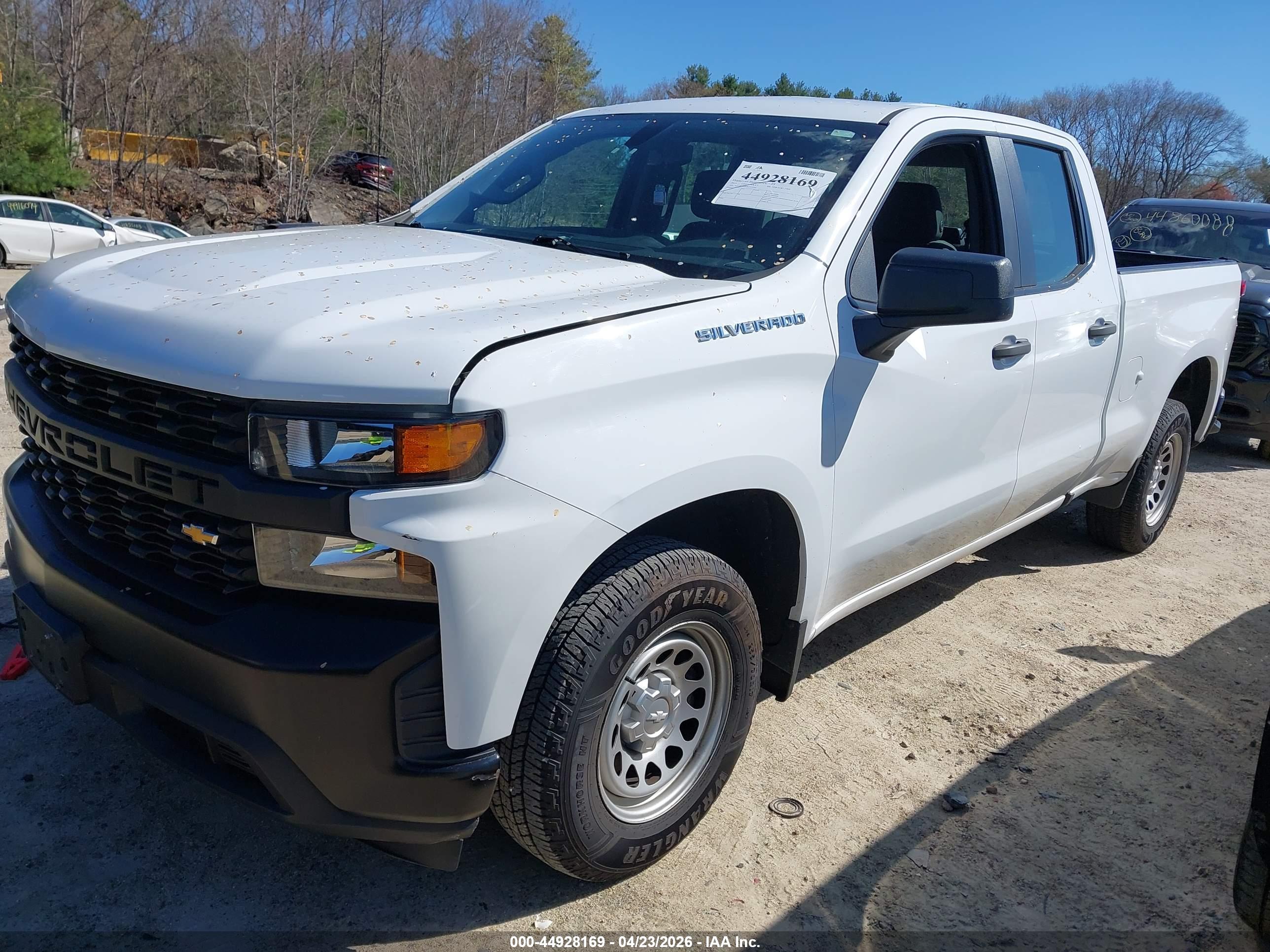 CHEVROLET SILVERADO image 2