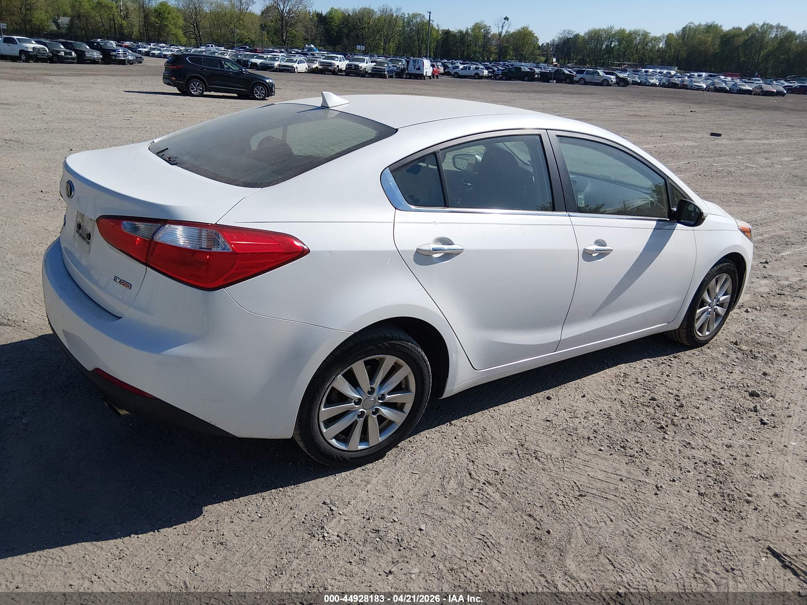 KIA FORTE image 4