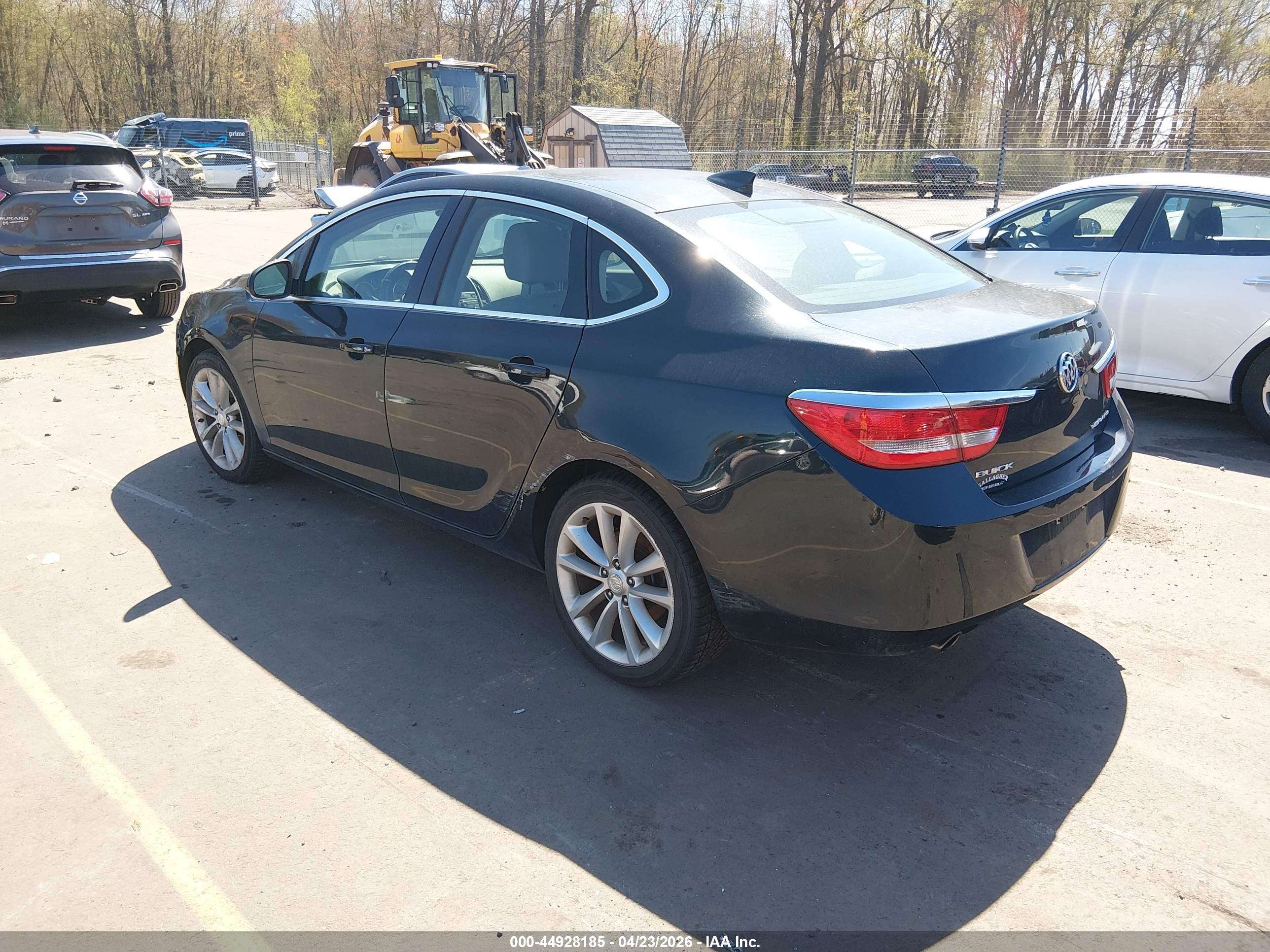 BUICK VERANO image 3