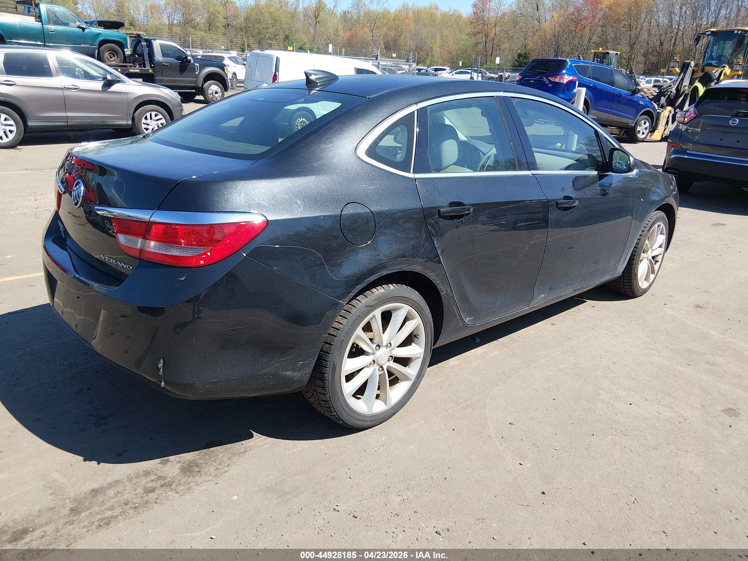 BUICK VERANO image 4