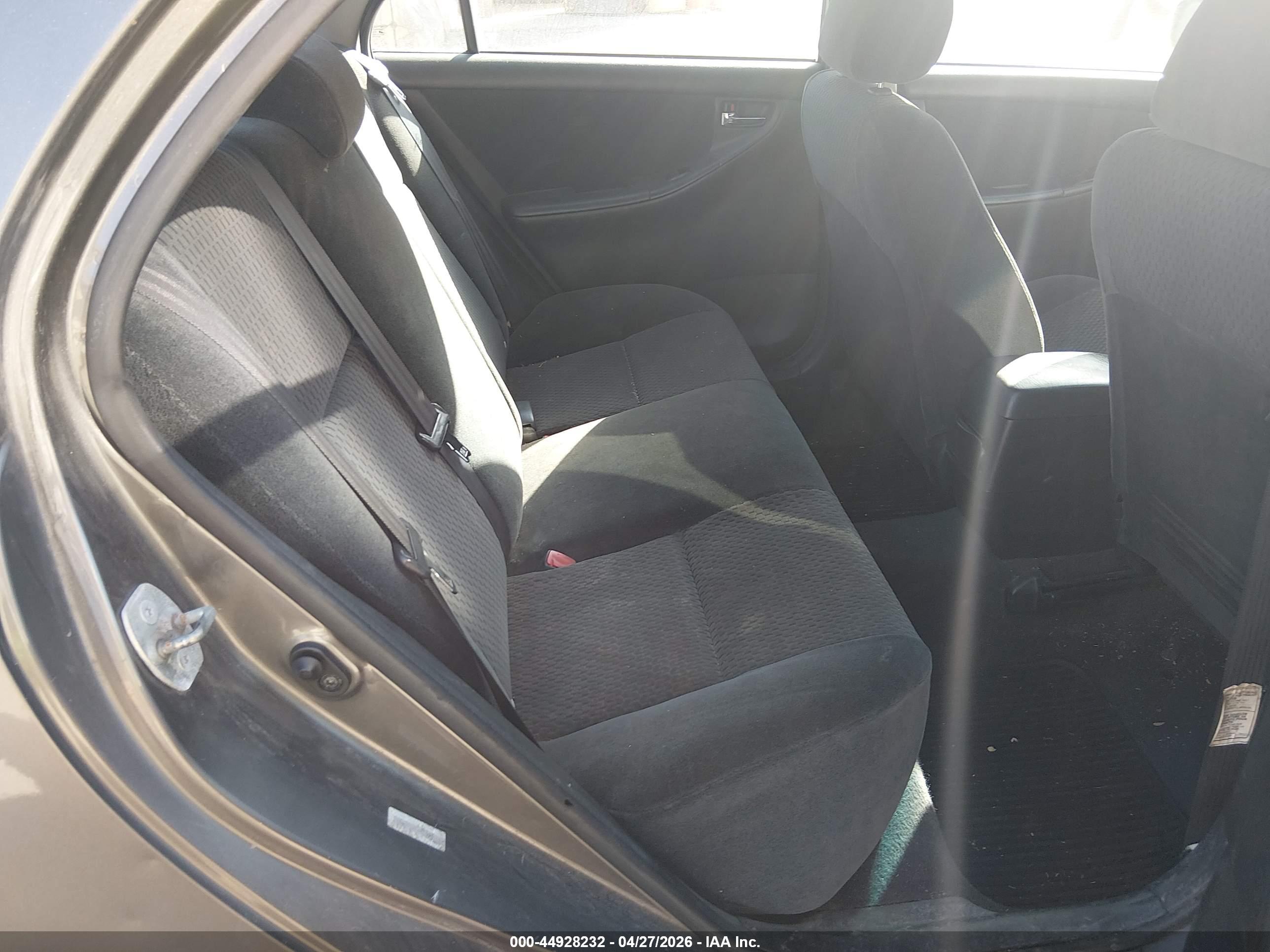 TOYOTA COROLLA image 8