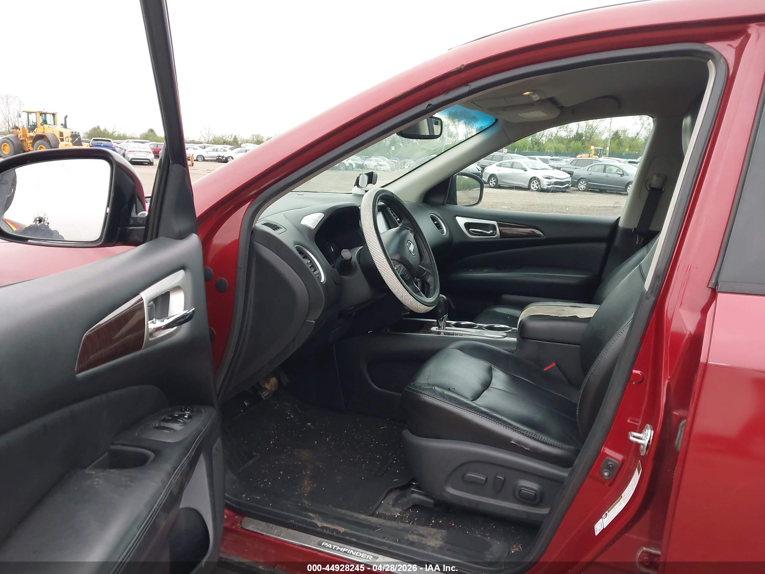 NISSAN PATHFINDER image 5