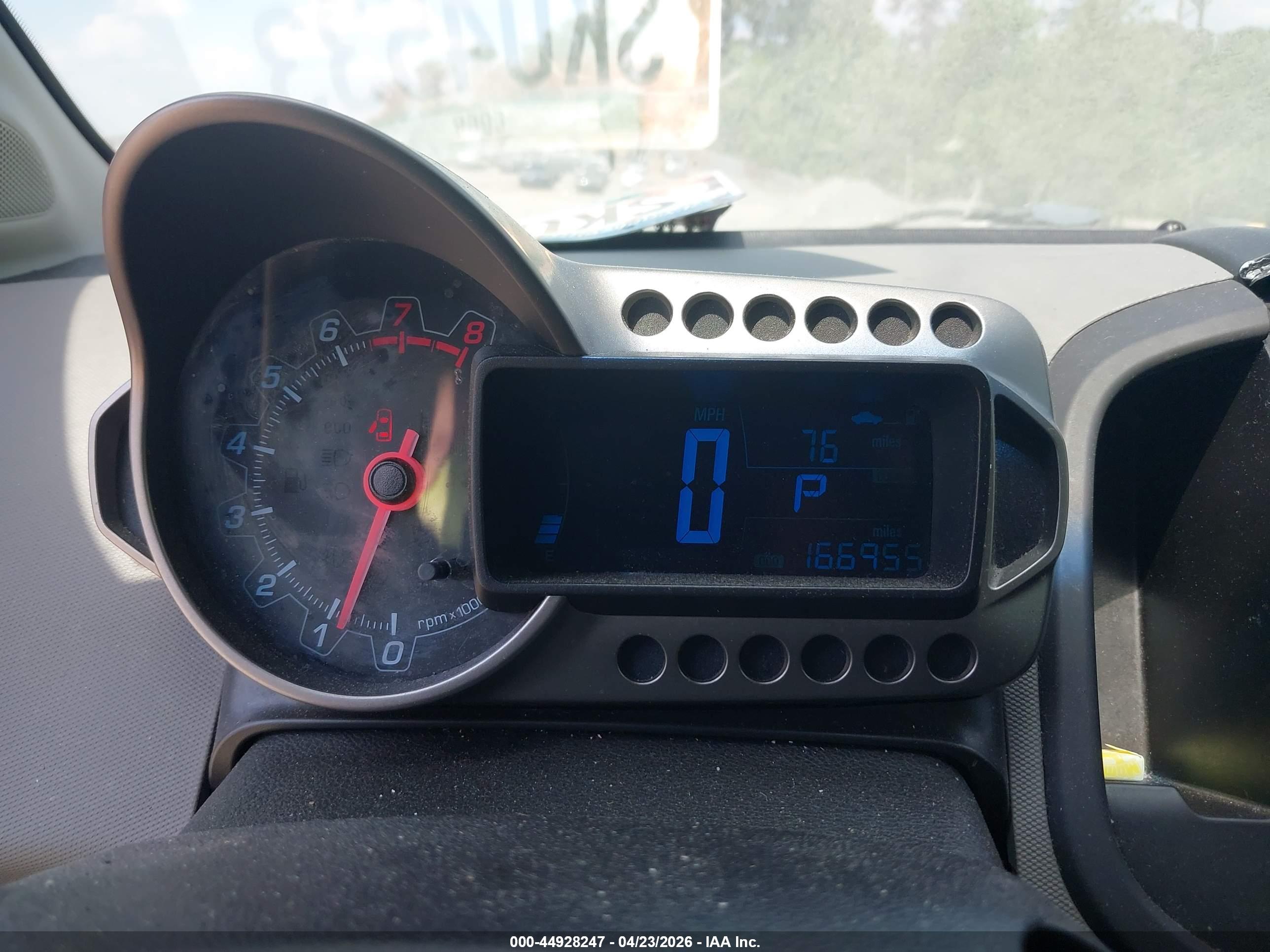 CHEVROLET SONIC image 7