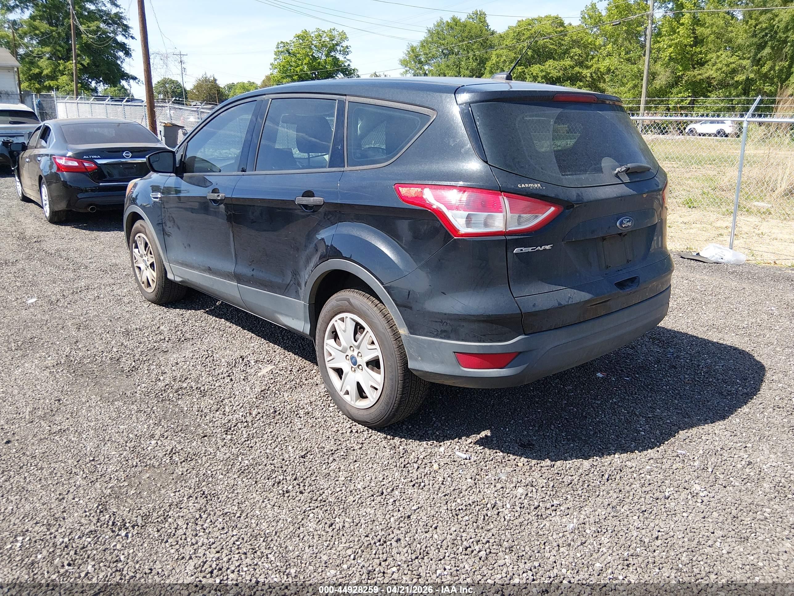 FORD ESCAPE image 3