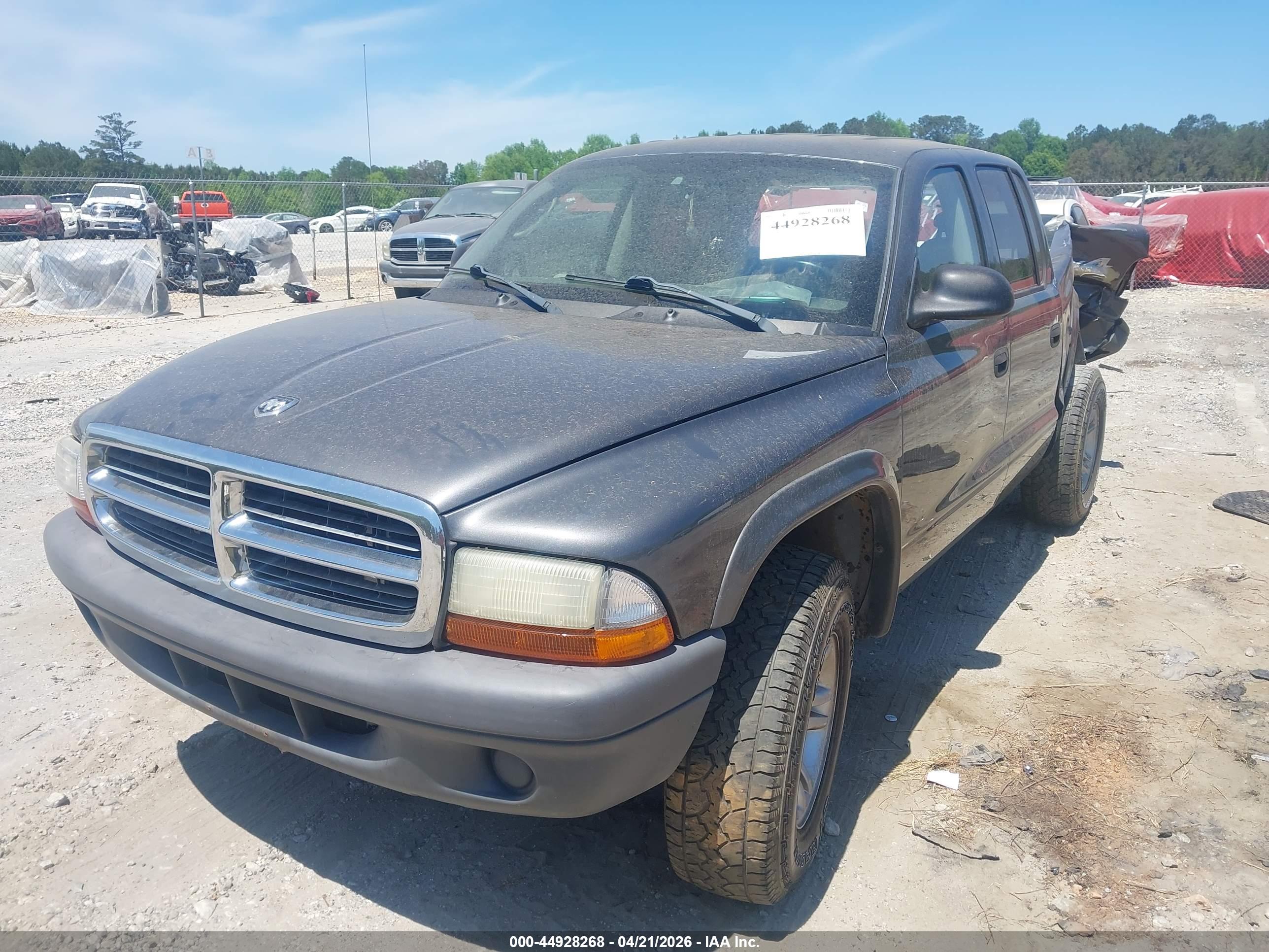 DODGE DAKOTA image 2