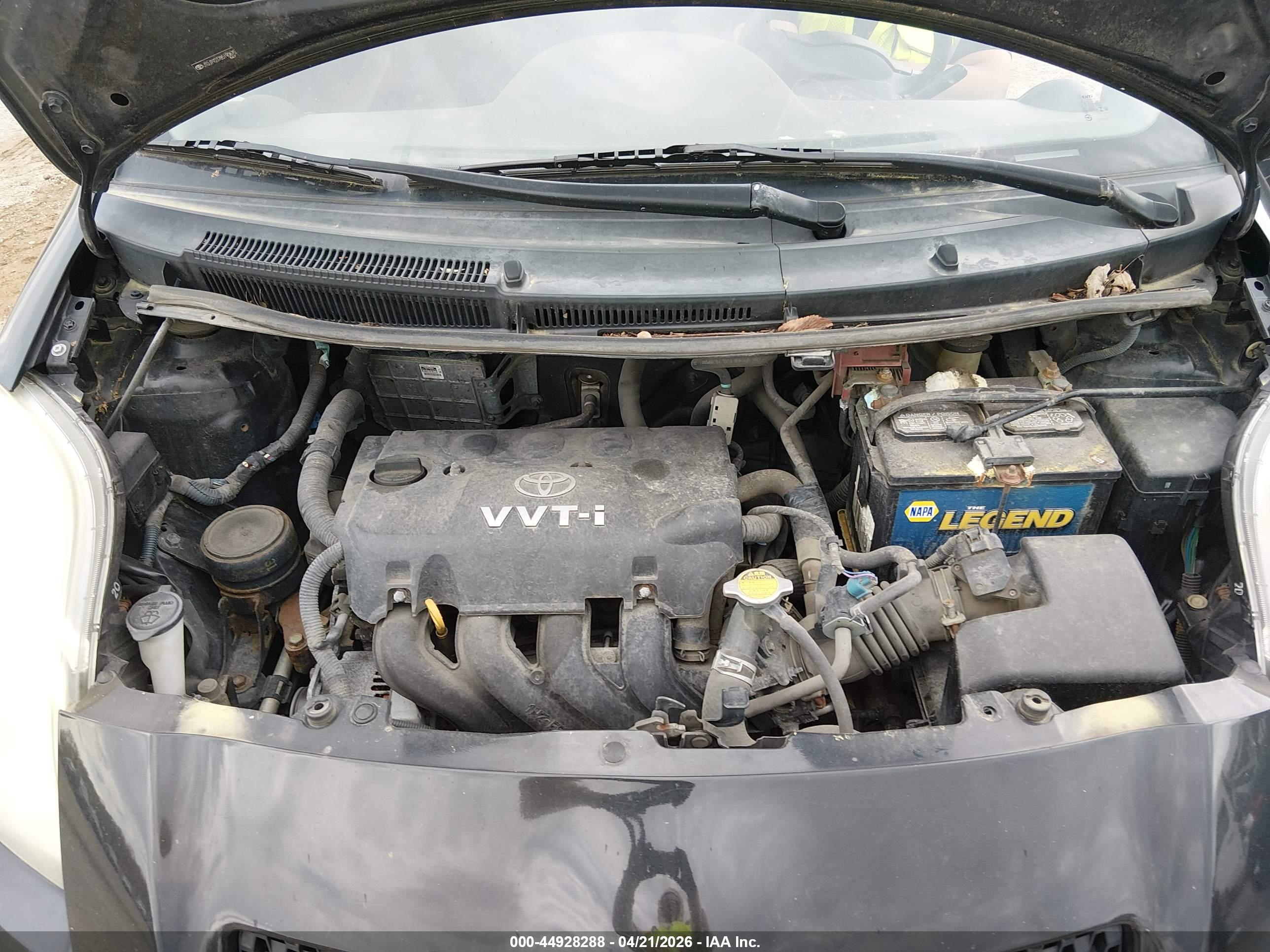 TOYOTA YARIS image 10