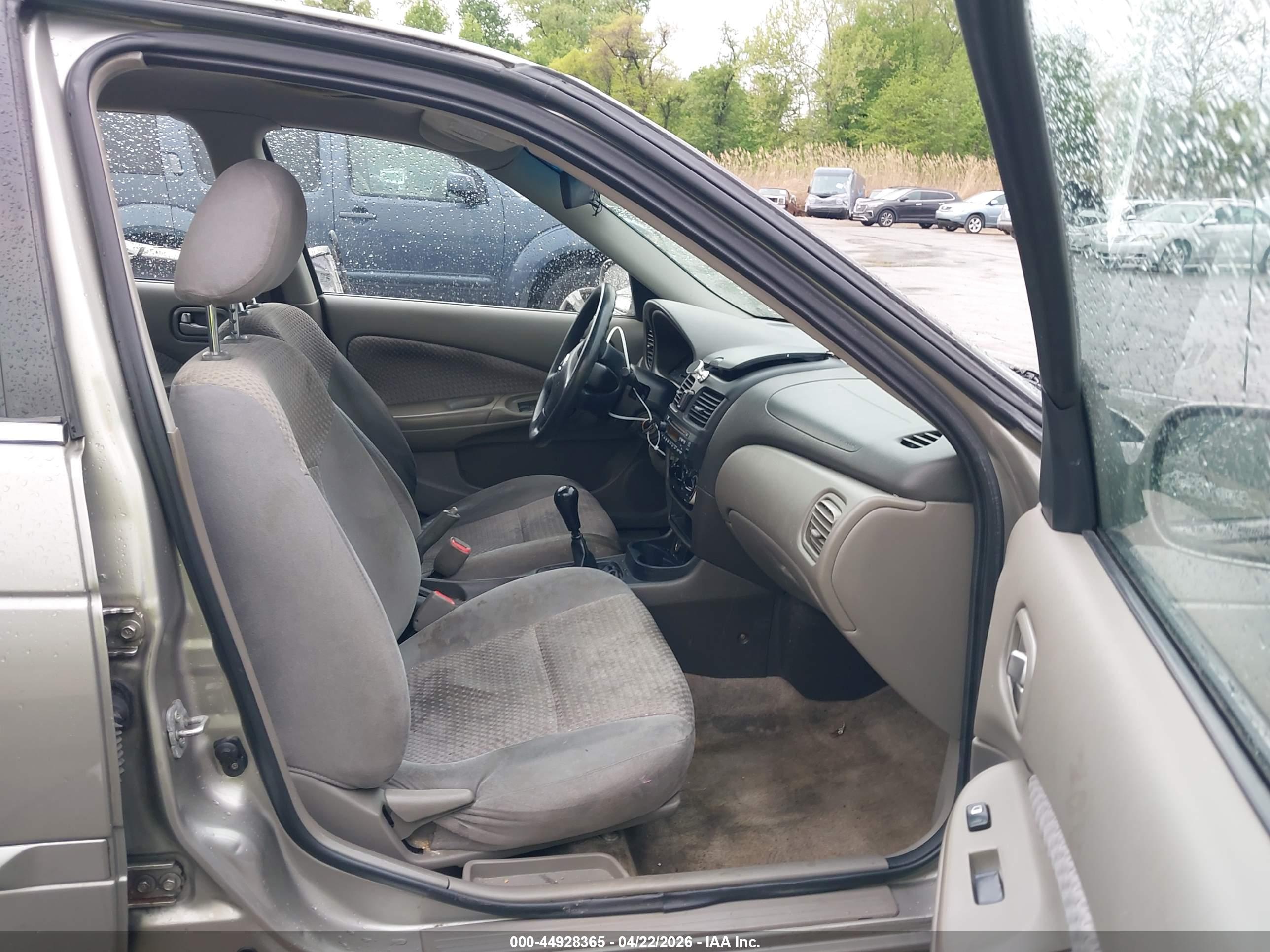 NISSAN SENTRA image 5