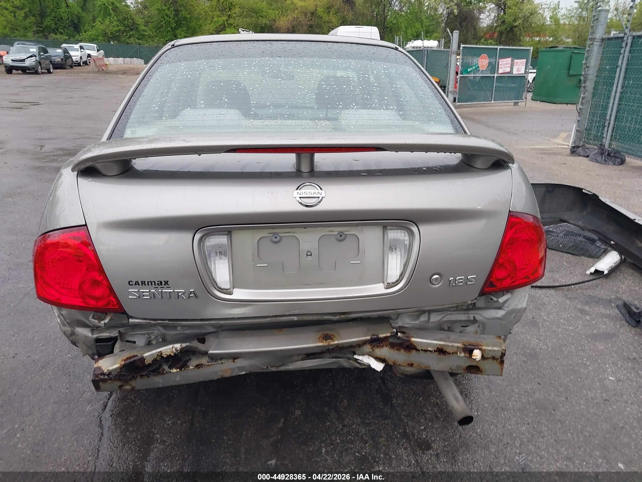 NISSAN SENTRA image 6
