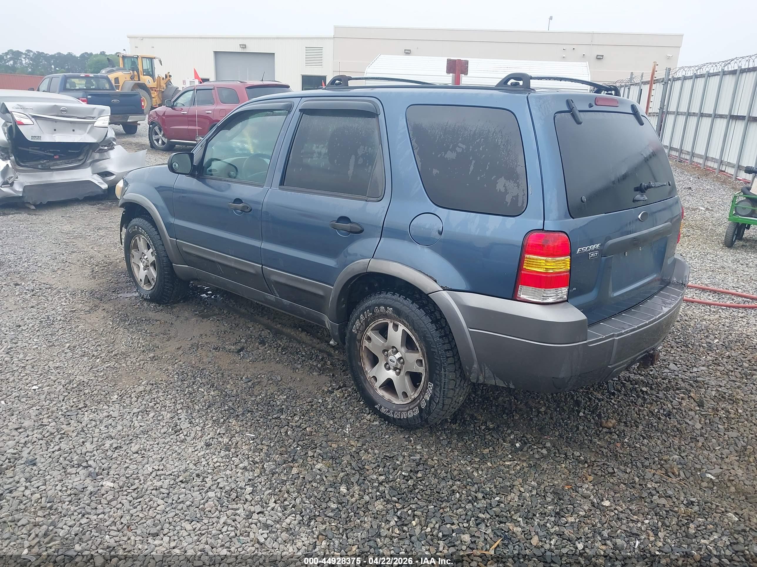 FORD ESCAPE image 3
