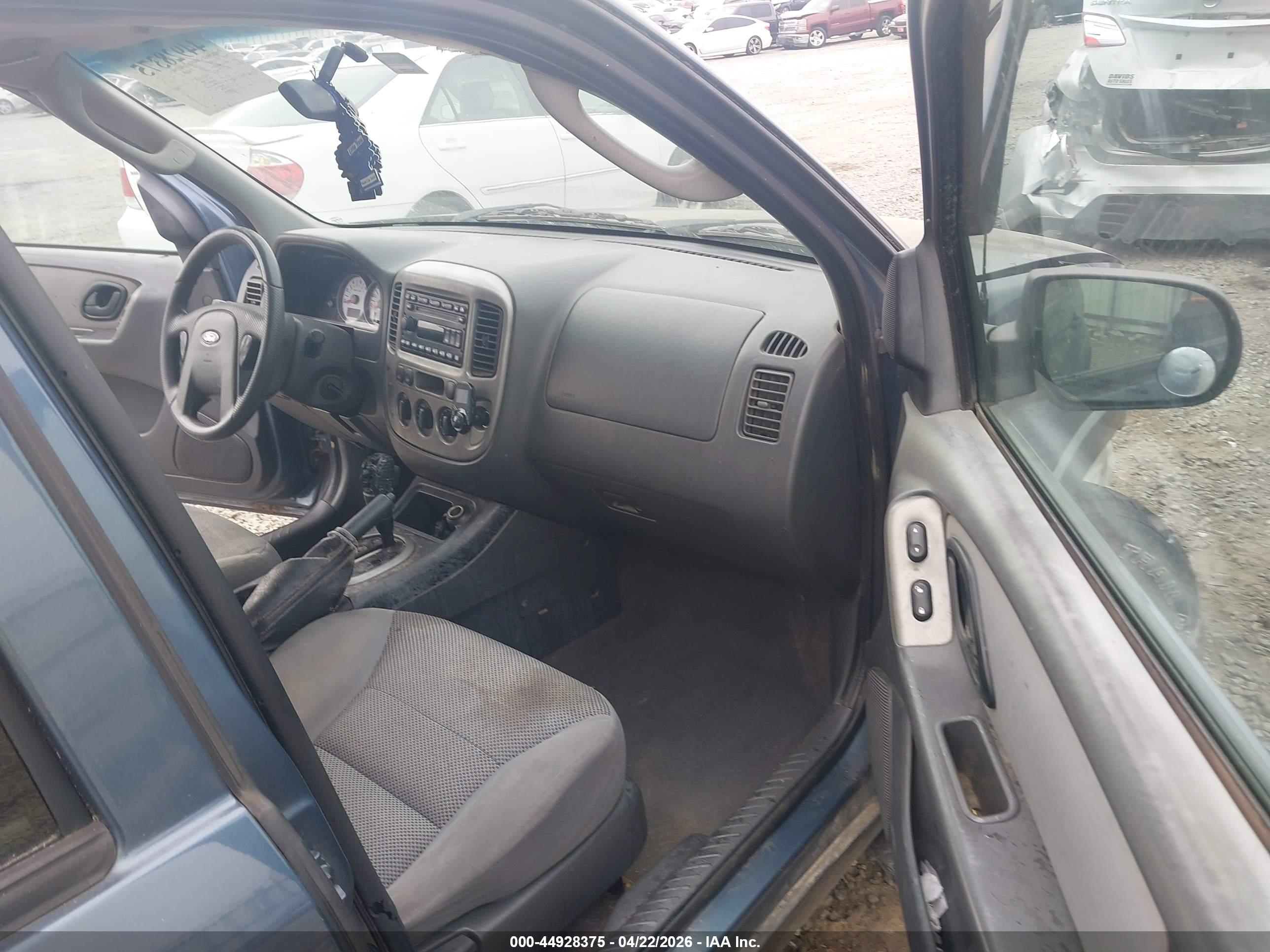 FORD ESCAPE image 5