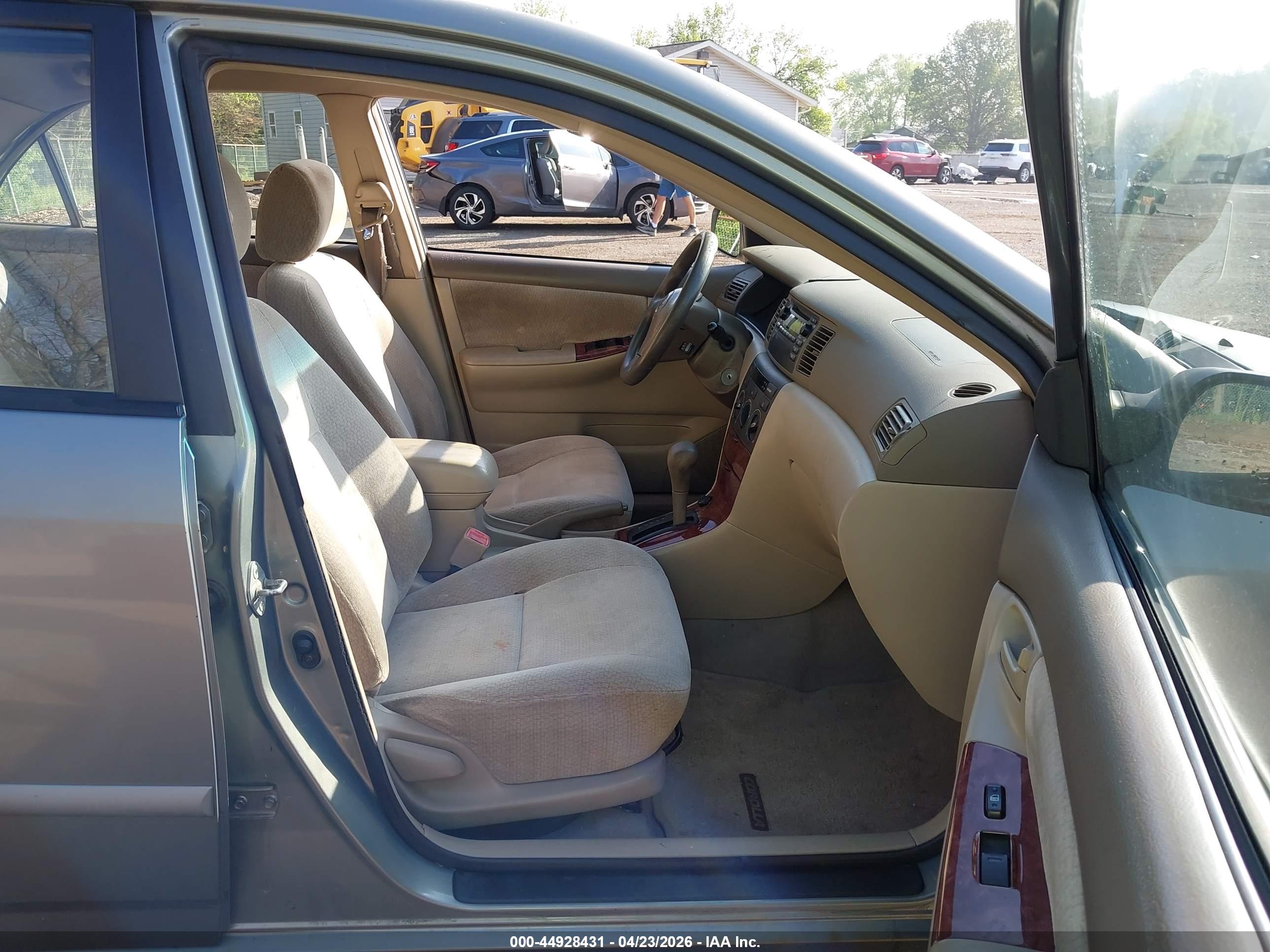 TOYOTA COROLLA image 5