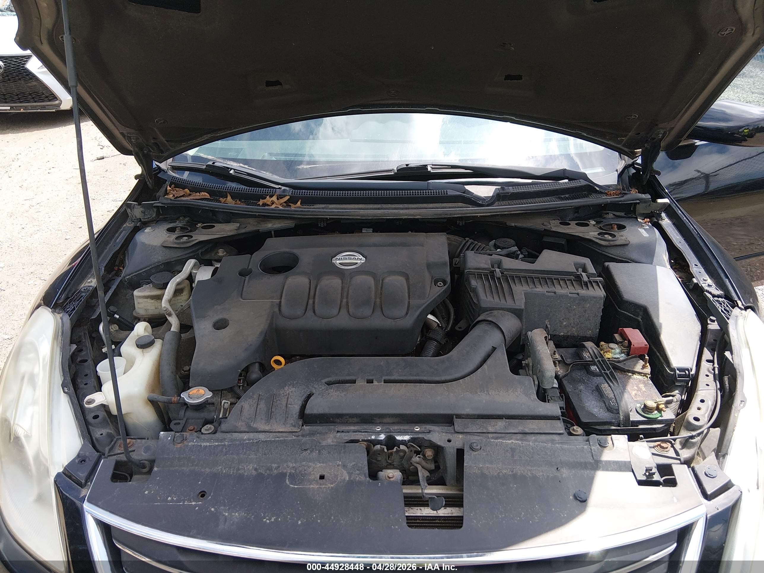 NISSAN ALTIMA image 10