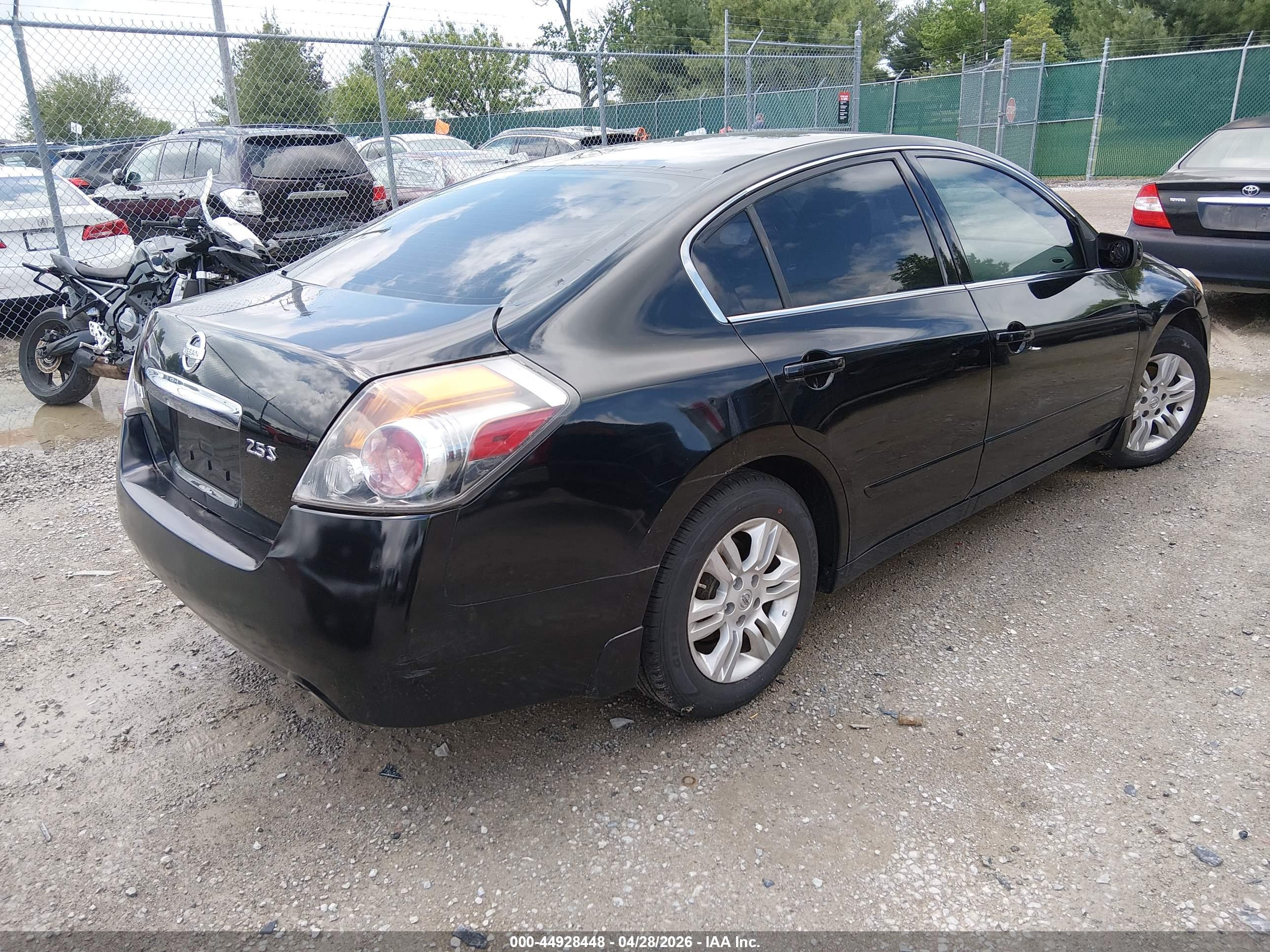 NISSAN ALTIMA image 4
