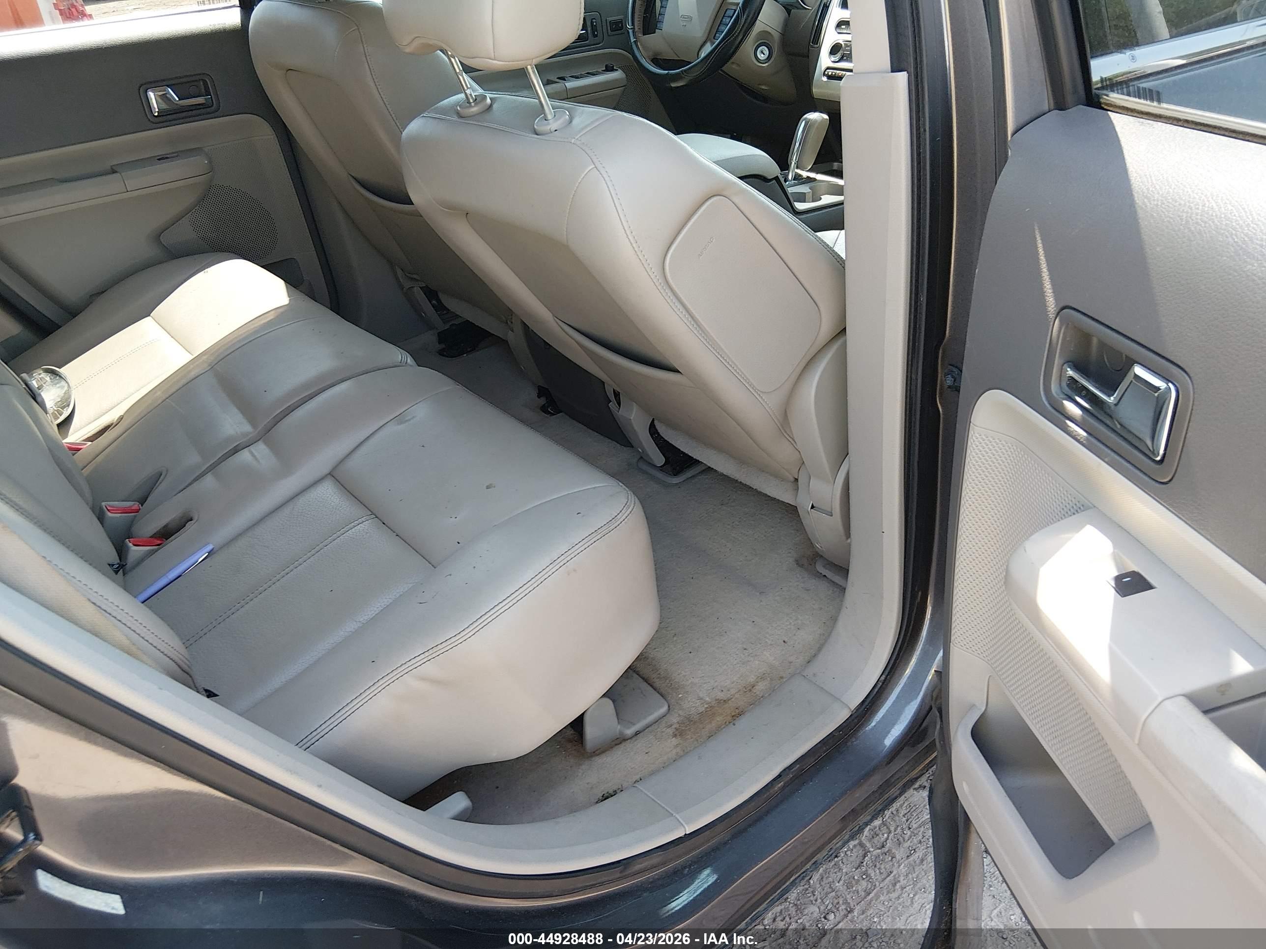 FORD EDGE image 8