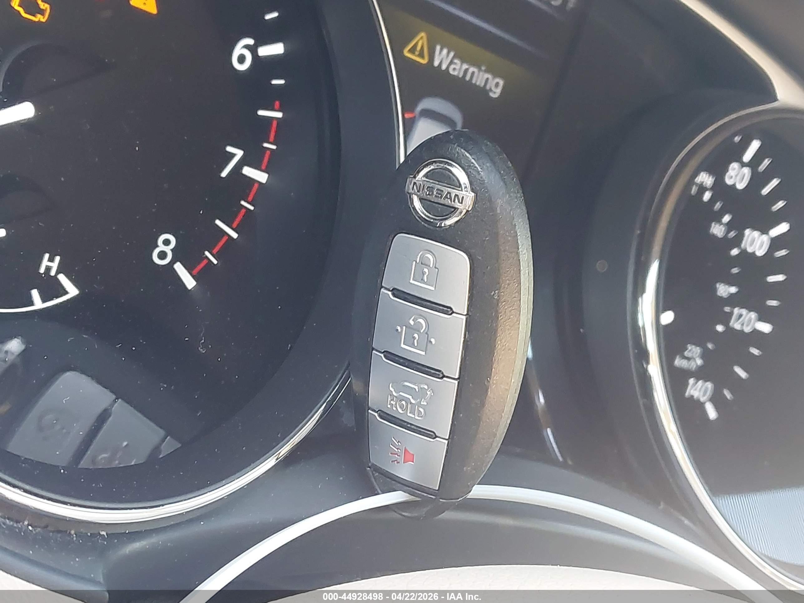 NISSAN ROGUE image 11