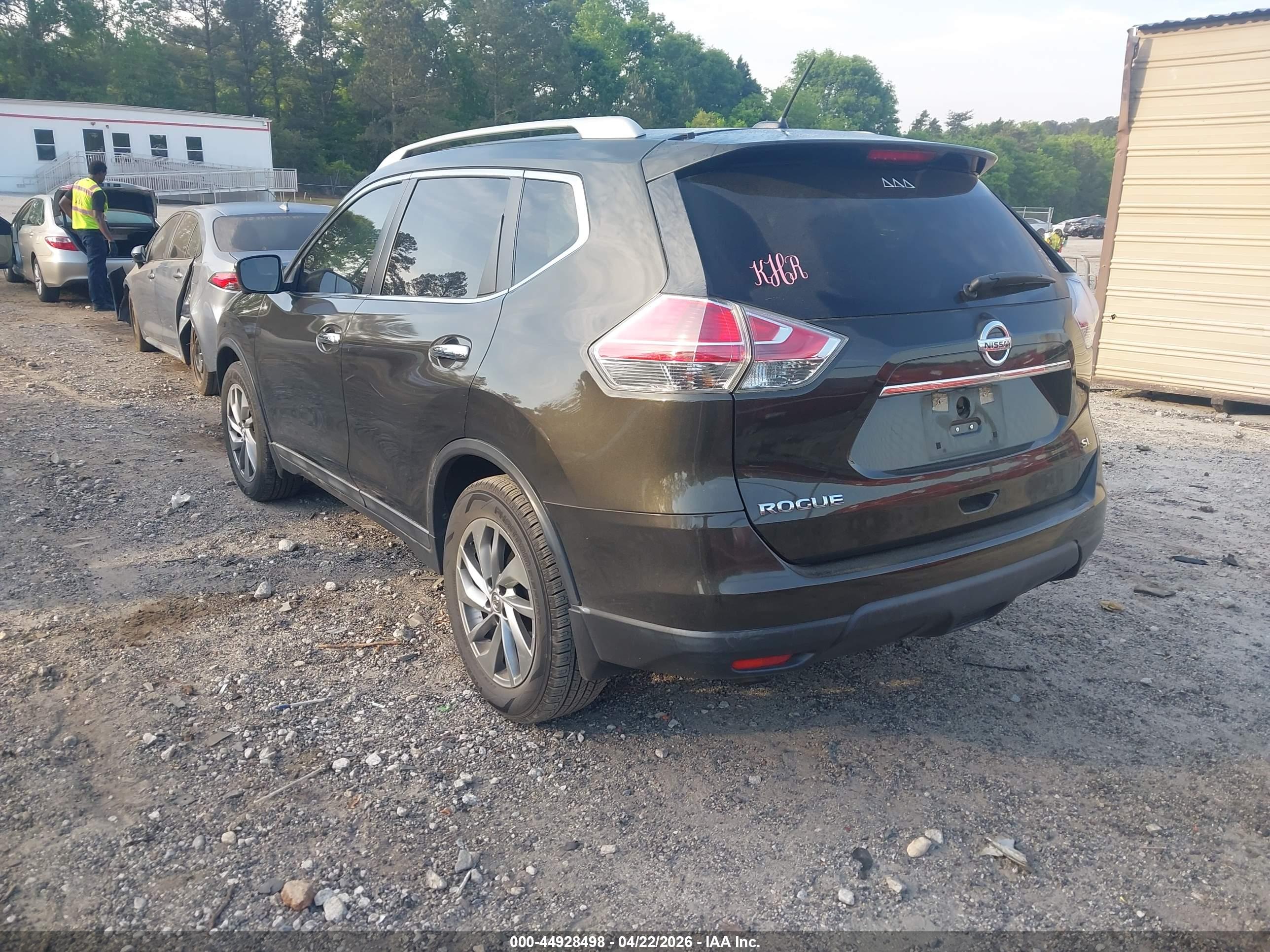 NISSAN ROGUE image 3
