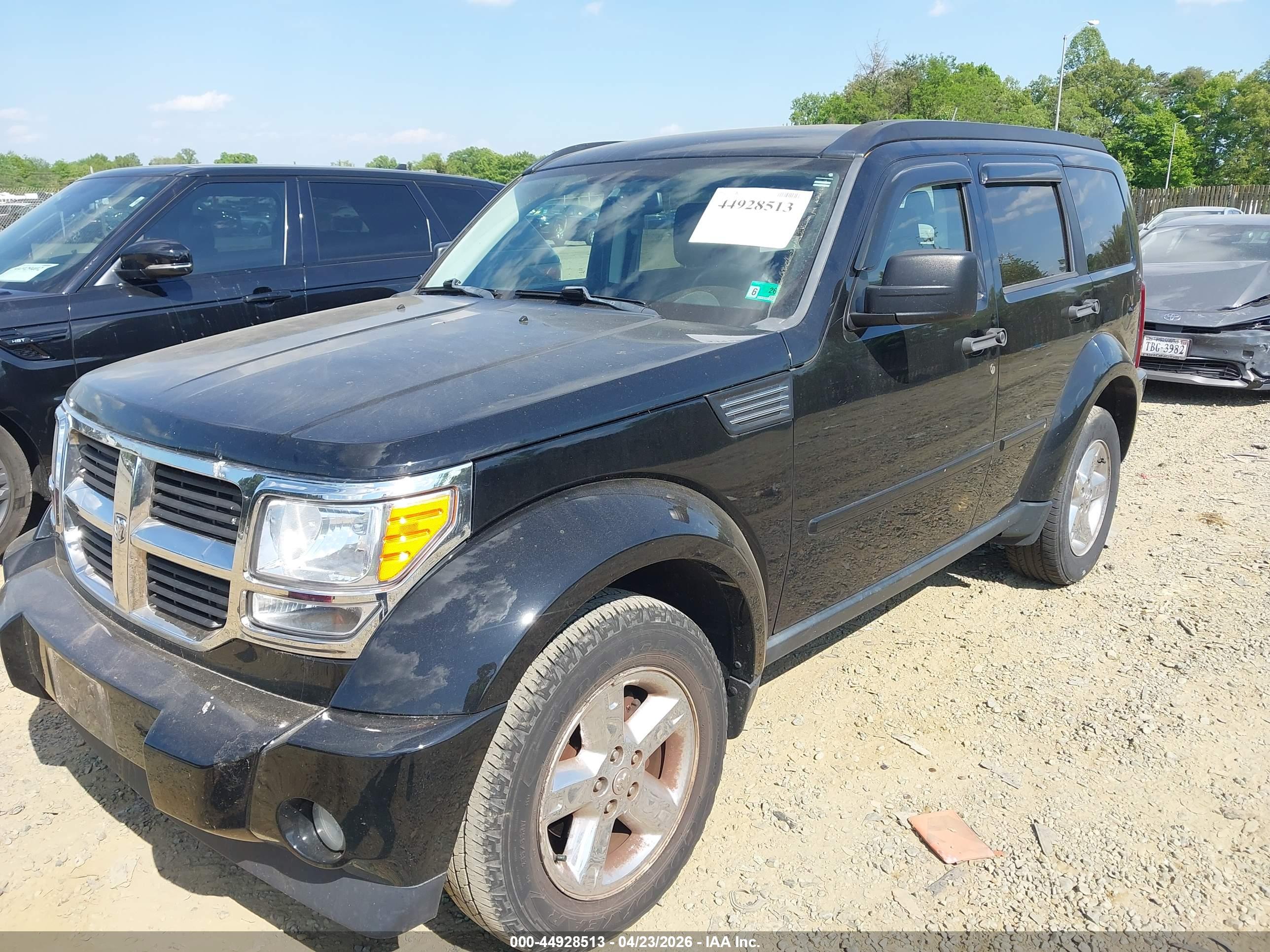 DODGE NITRO image 2