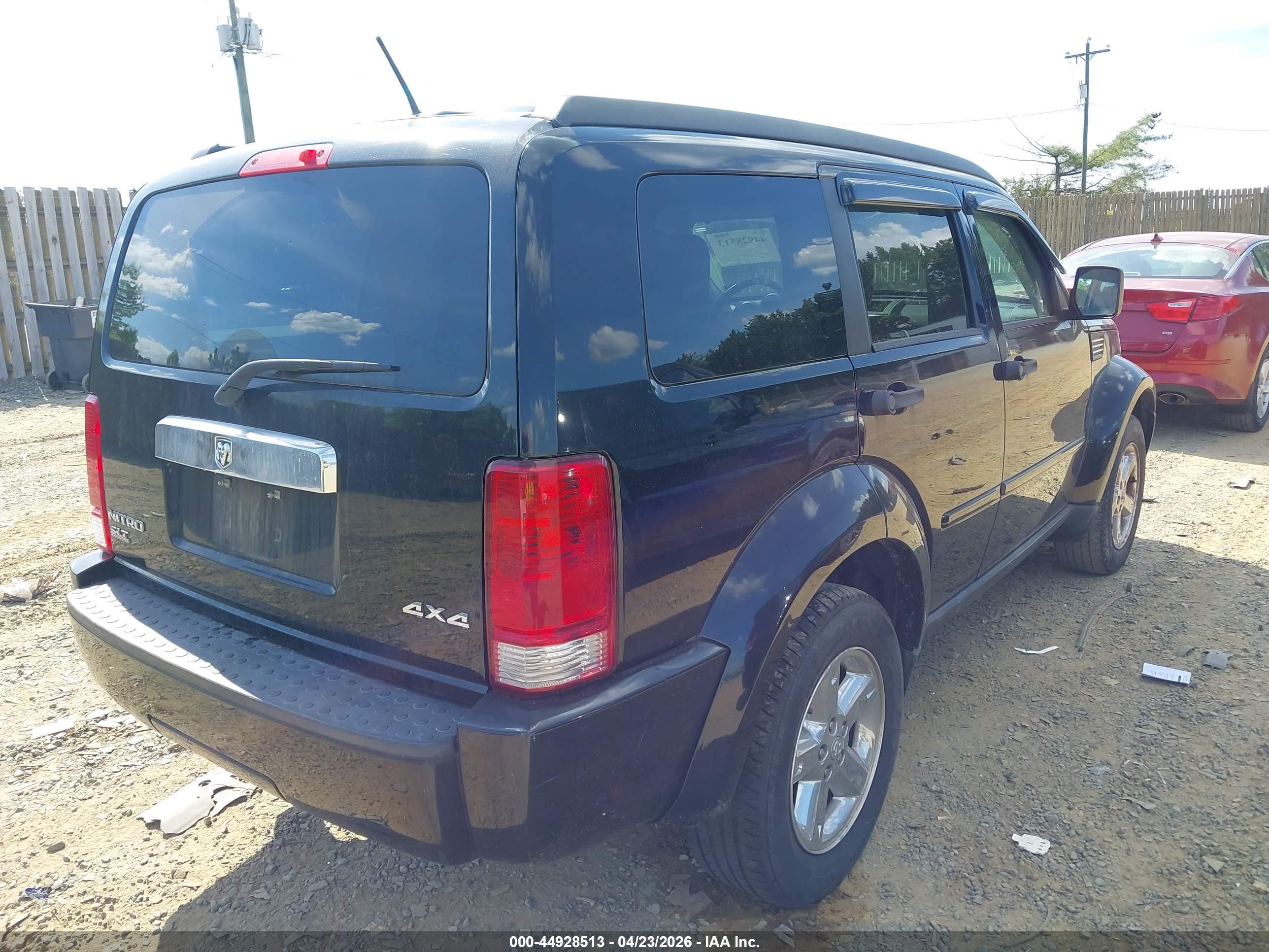 DODGE NITRO image 4