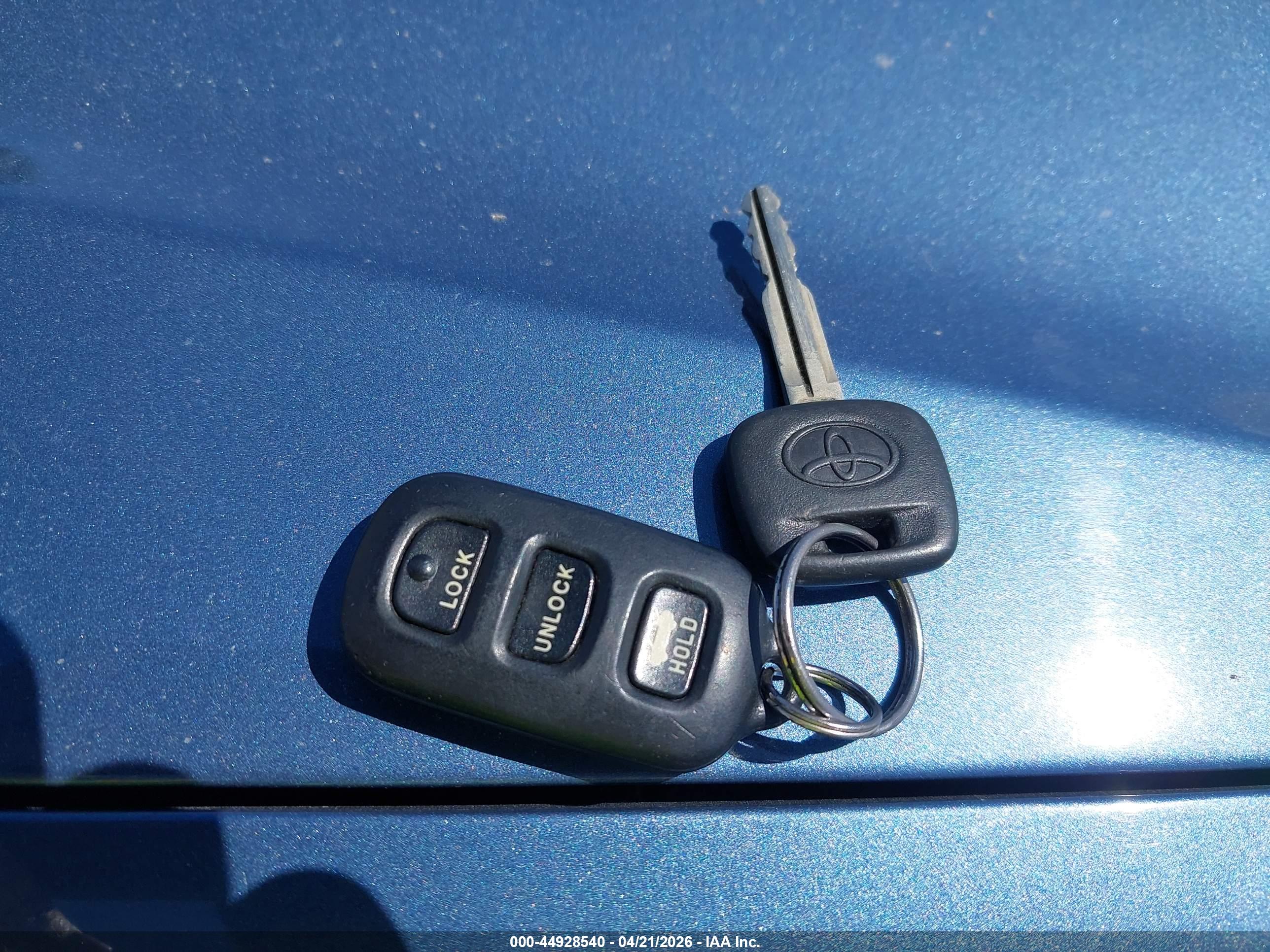 TOYOTA CAMRY image 11