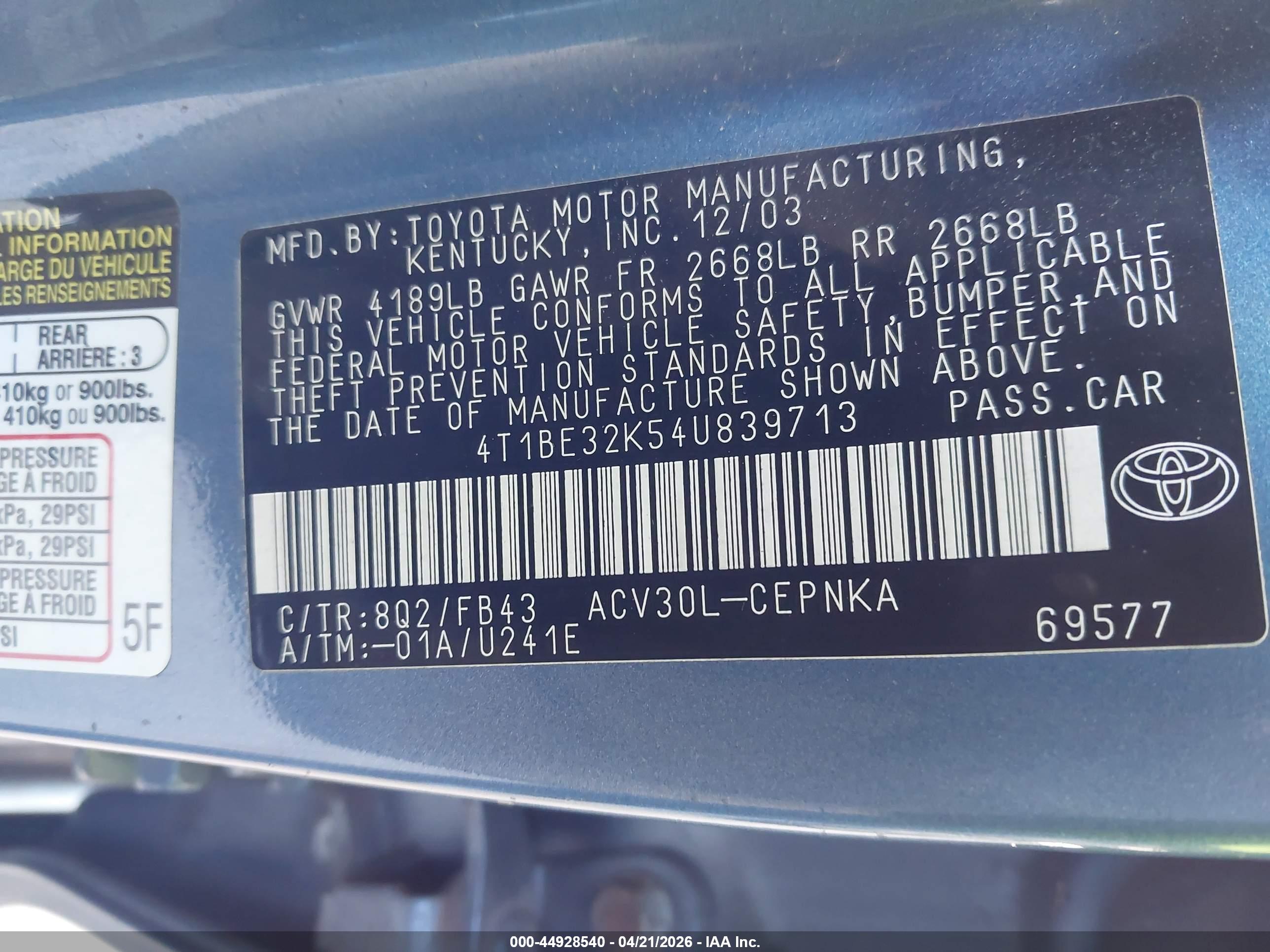TOYOTA CAMRY image 9