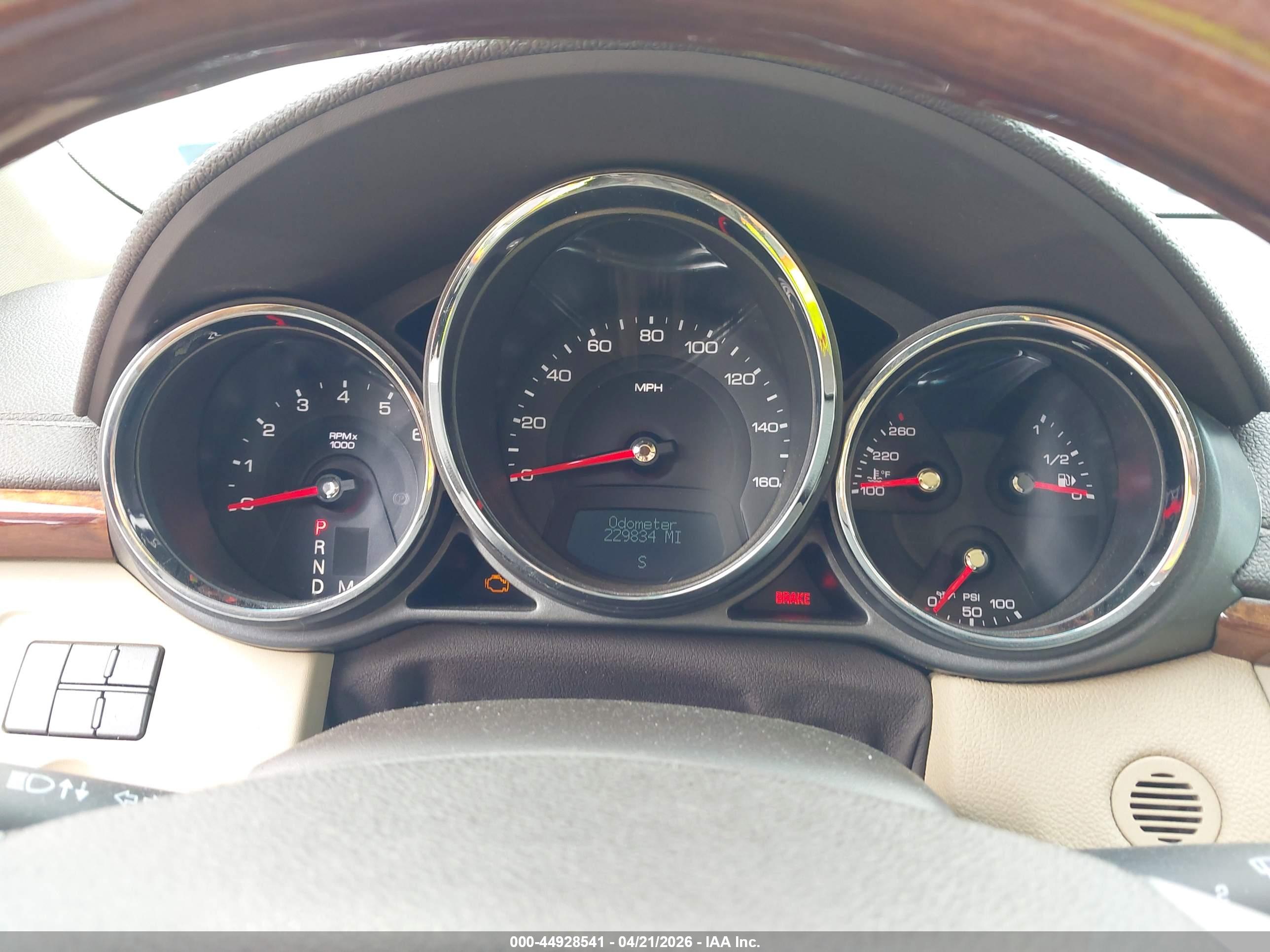 CADILLAC CTS image 7