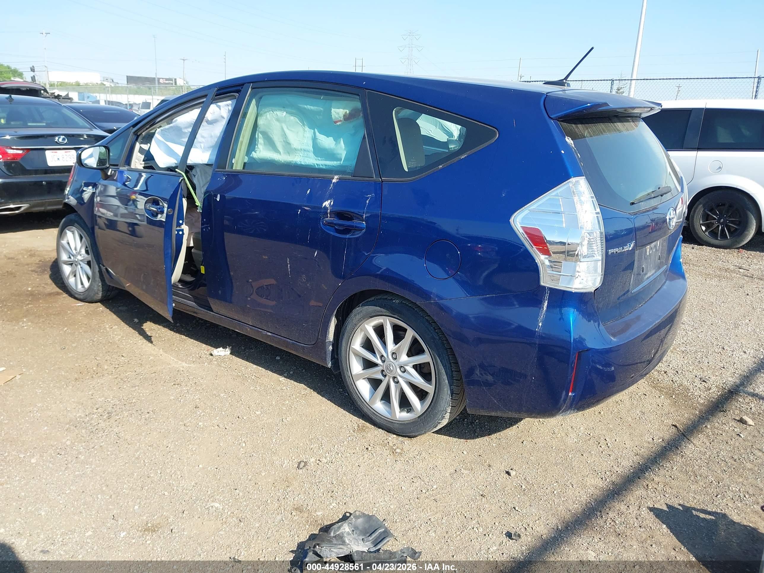 TOYOTA PRIUS image 3