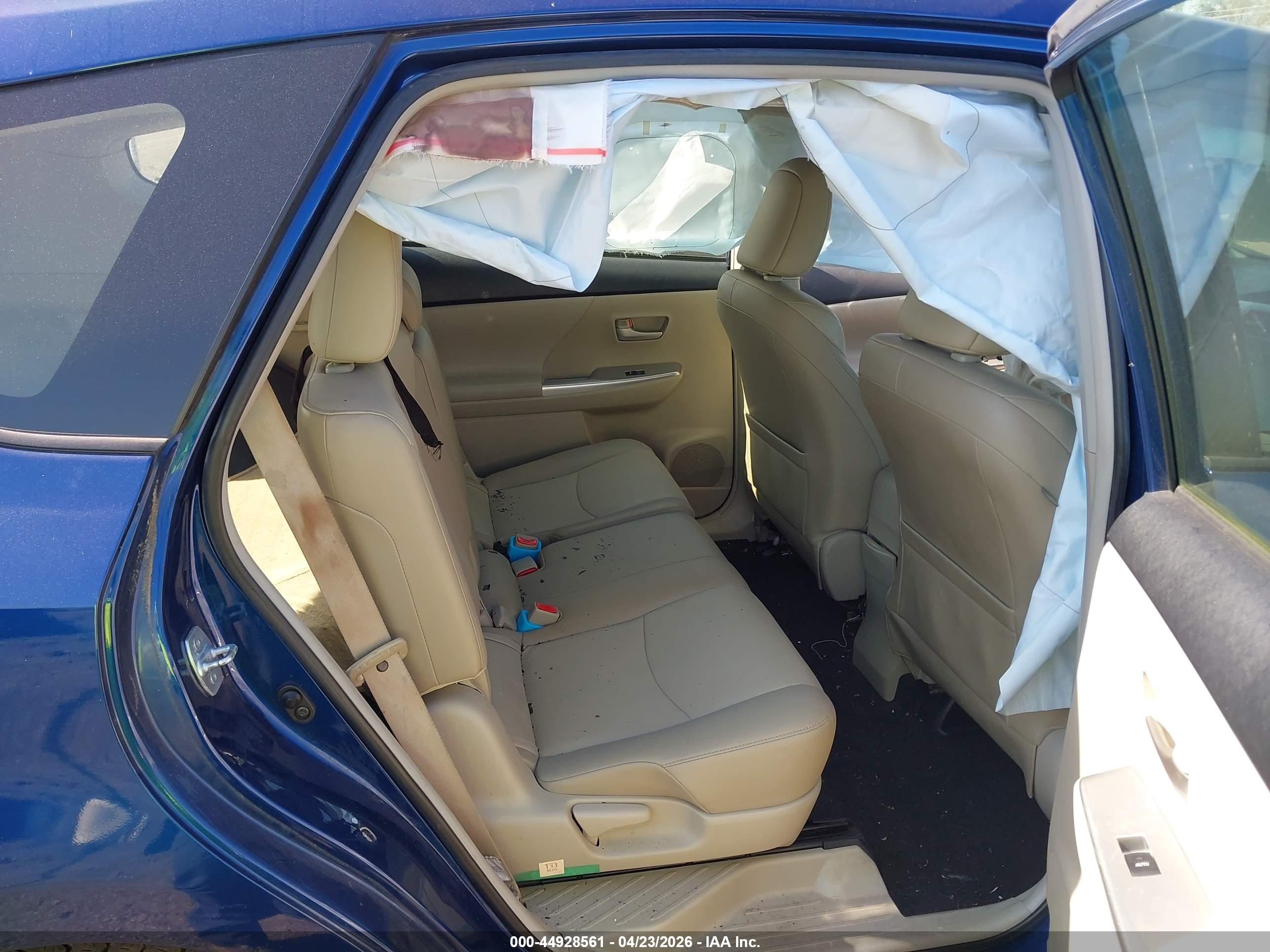 TOYOTA PRIUS image 8