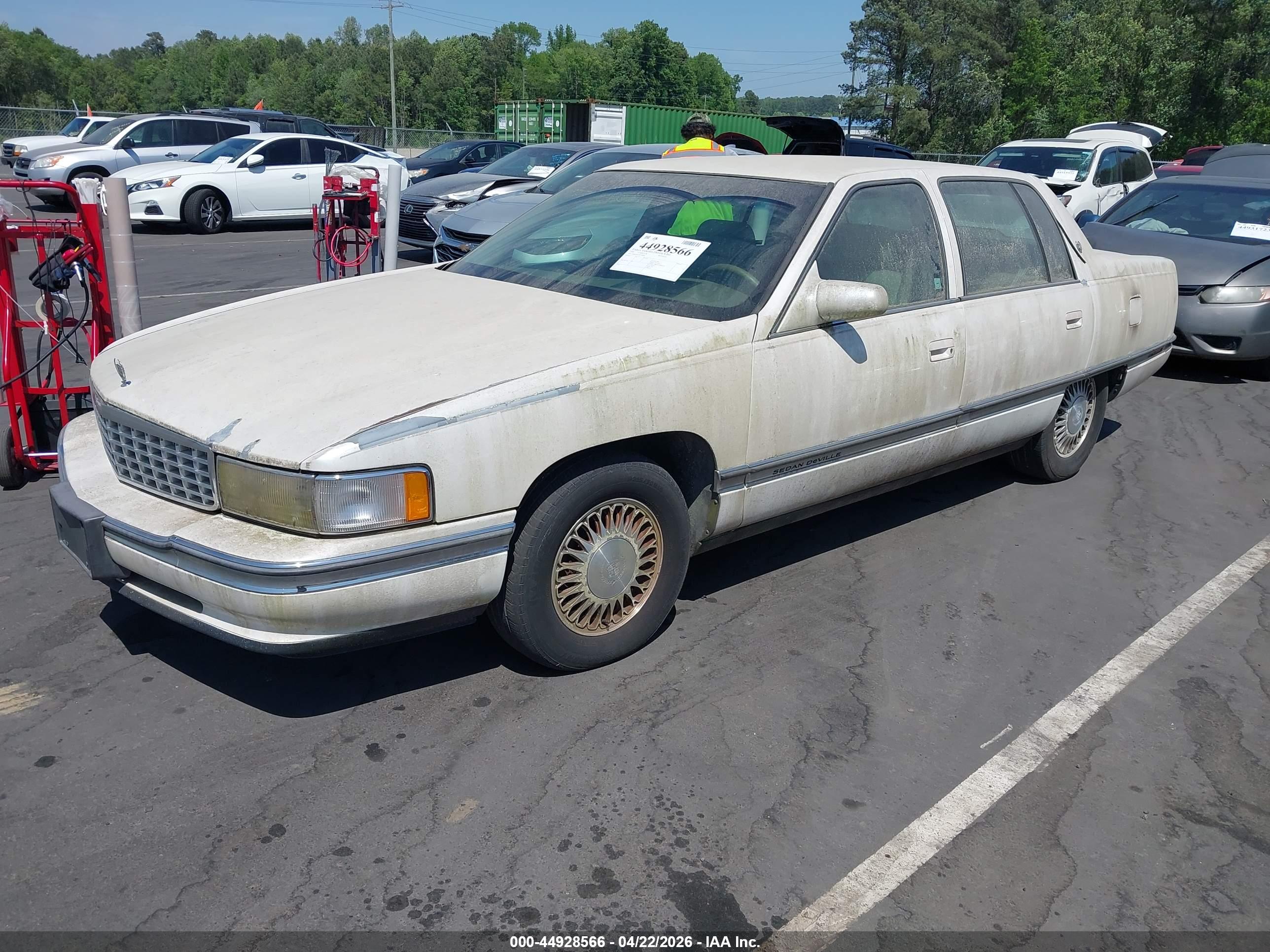 CADILLAC DEVILLE image 2