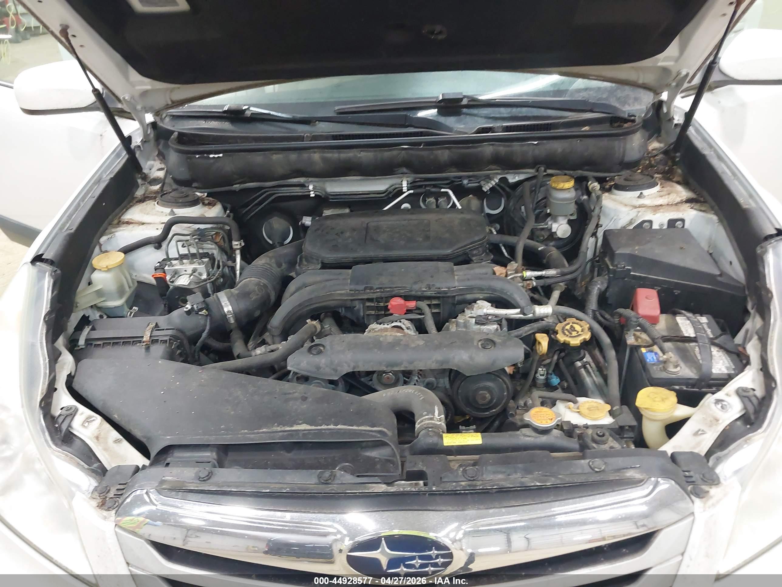 SUBARU OUTBACK image 10
