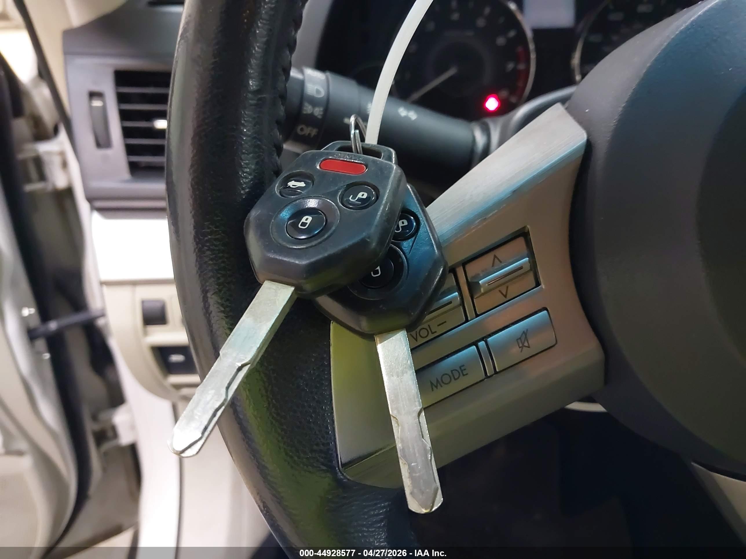 SUBARU OUTBACK image 11