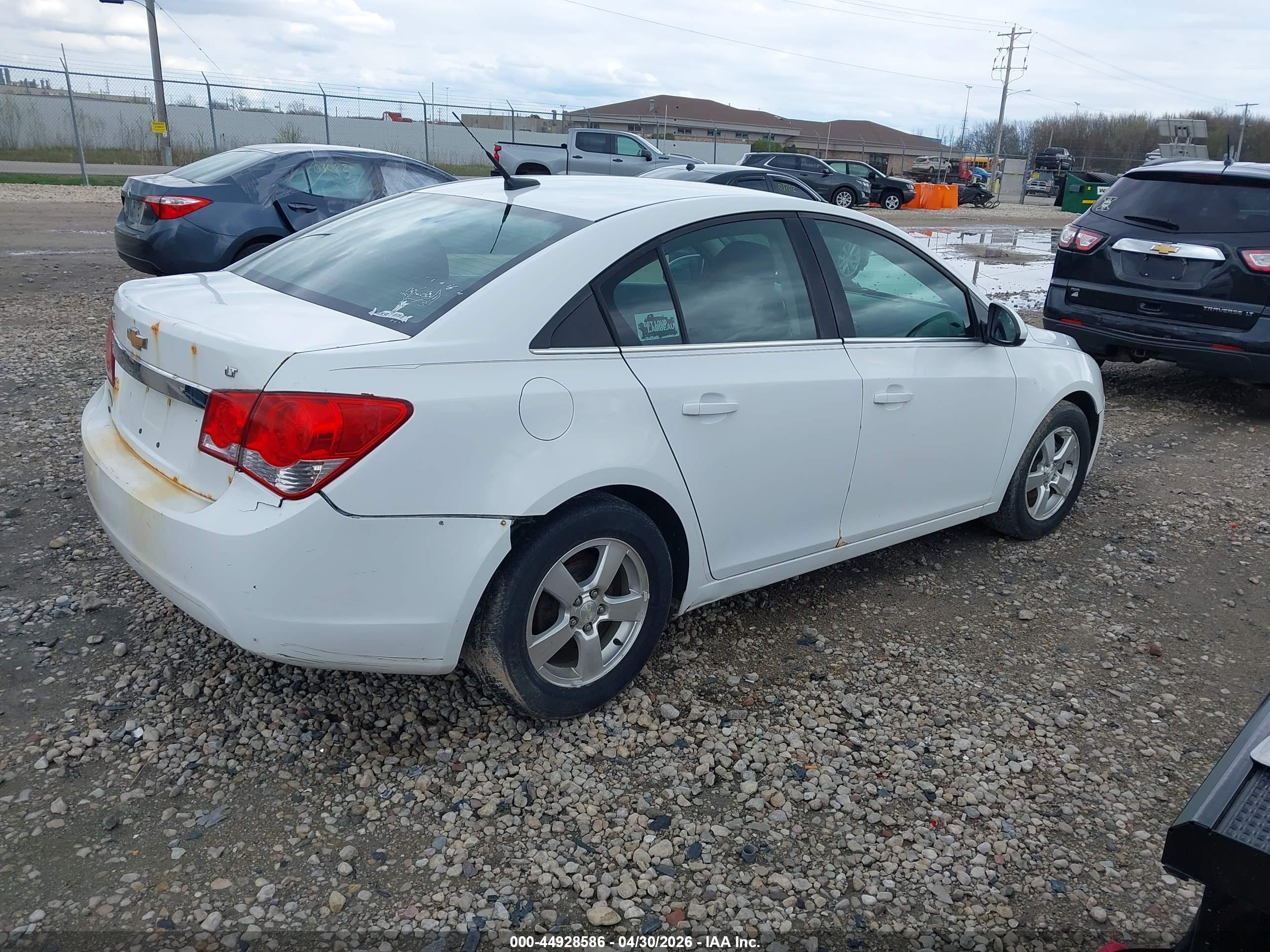 CHEVROLET CRUZE image 4