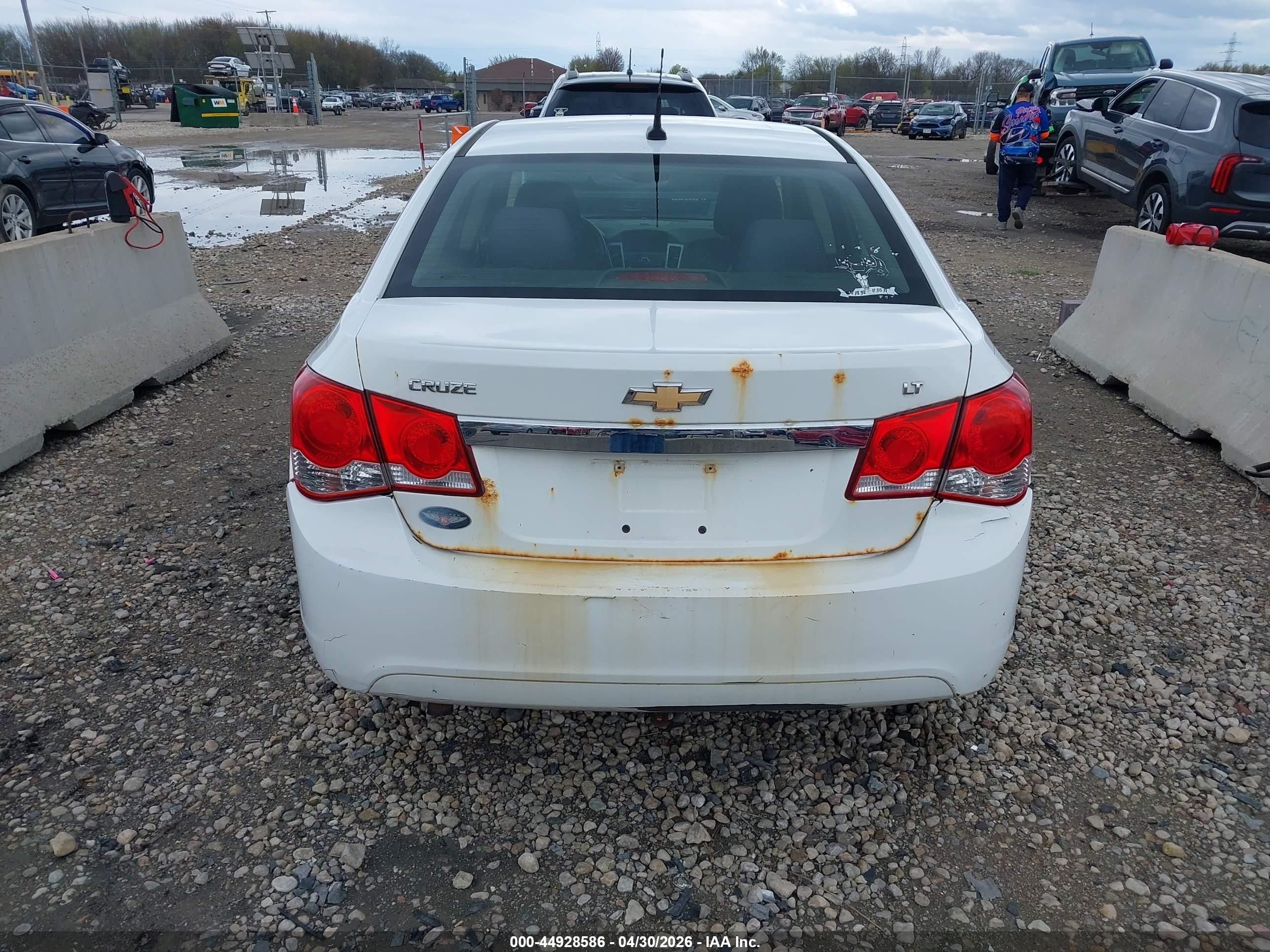 CHEVROLET CRUZE image 6