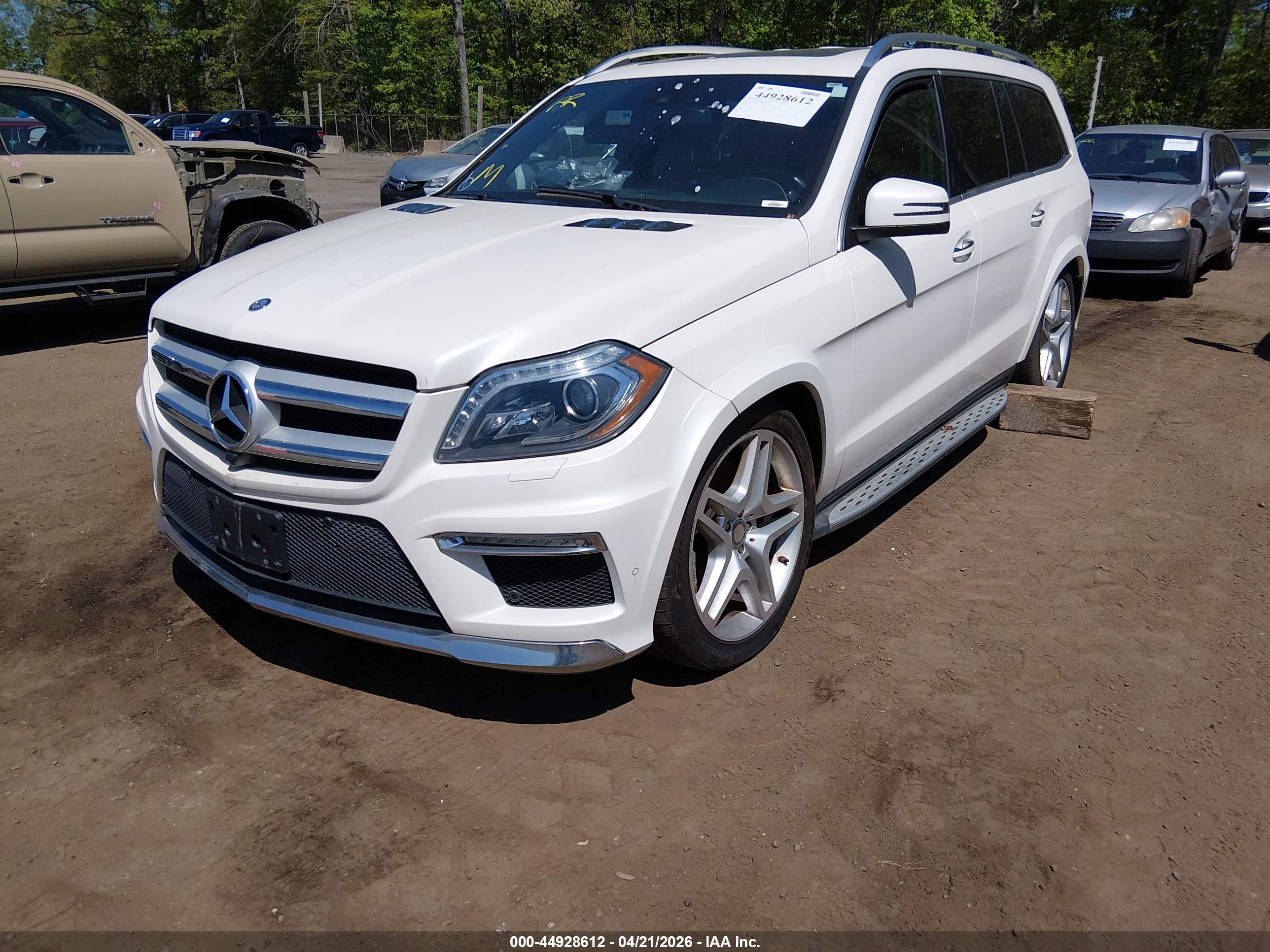 MERCEDES-BENZ GL image 2