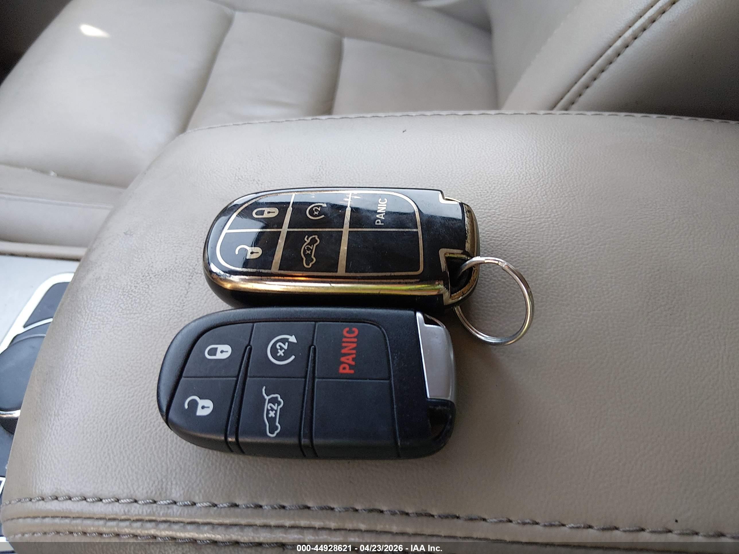 JEEP GRAND image 11