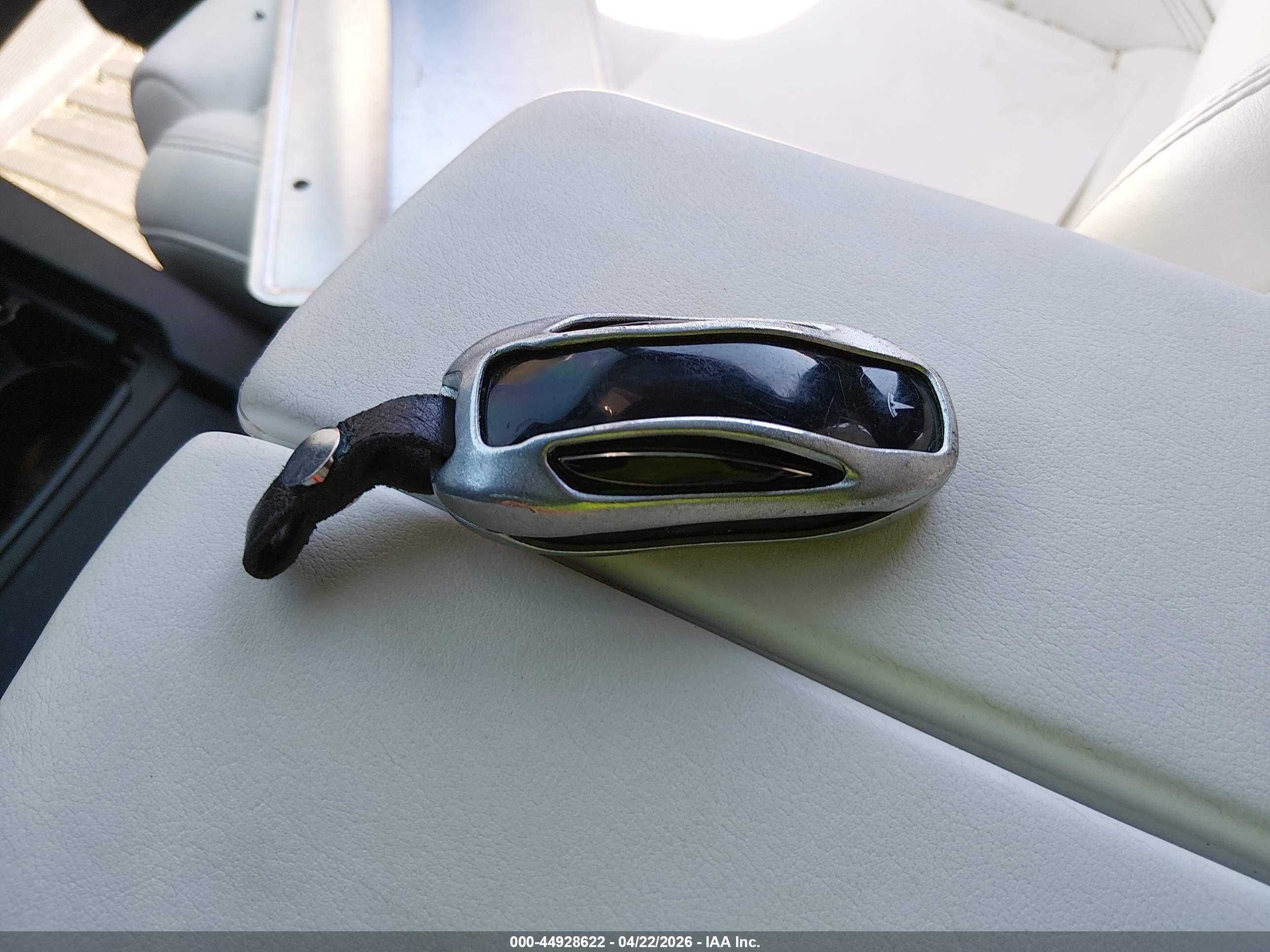 TESLA MODEL image 11