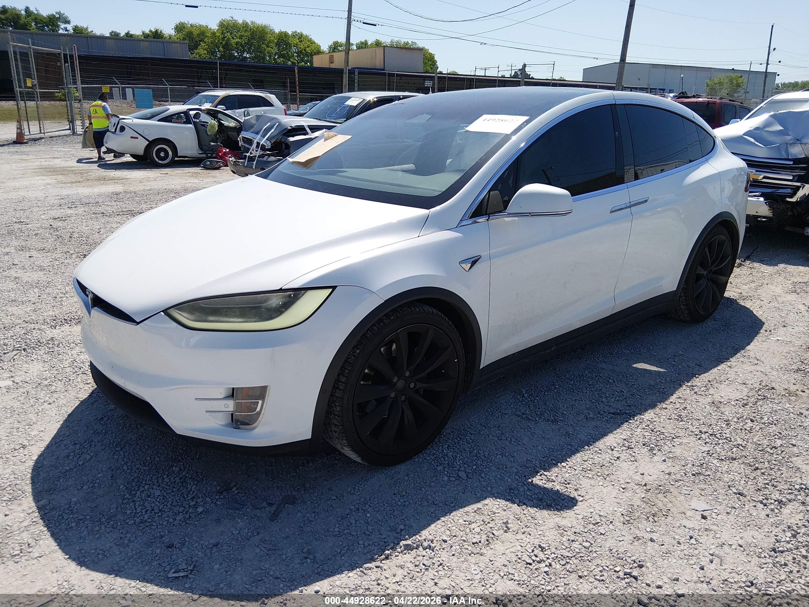 TESLA MODEL image 2