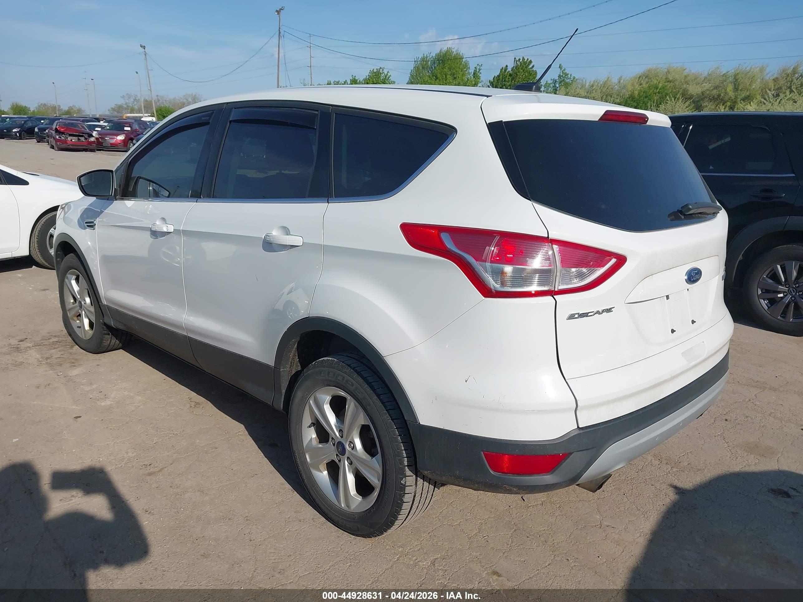 FORD ESCAPE image 3