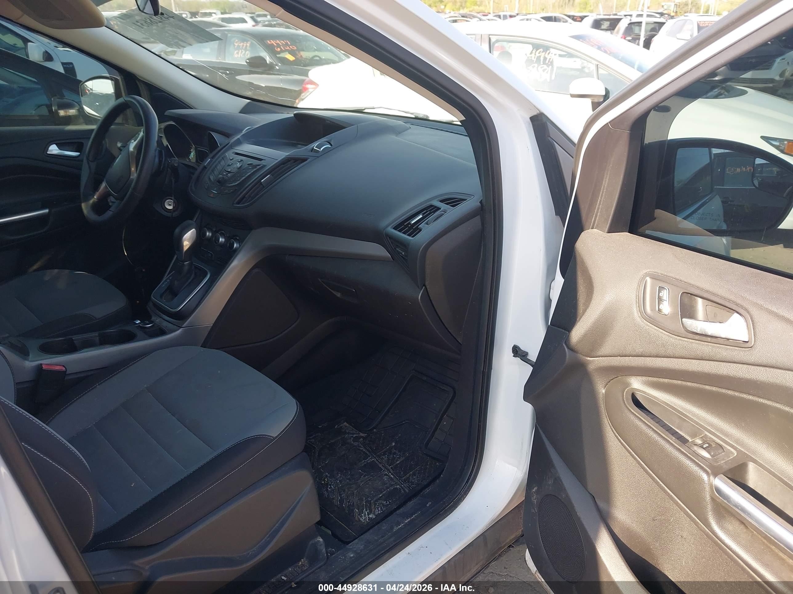 FORD ESCAPE image 5