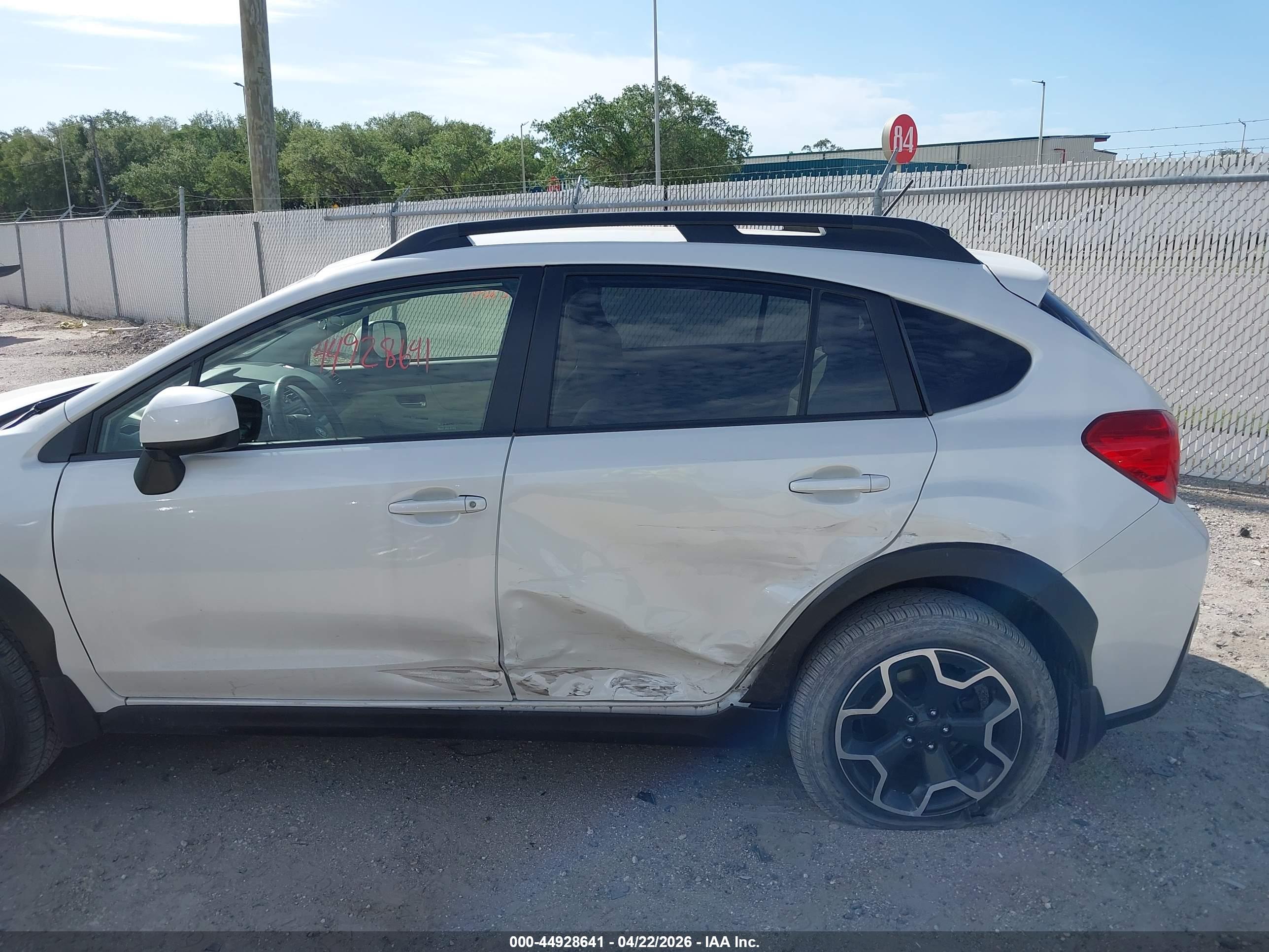 SUBARU XV image 6