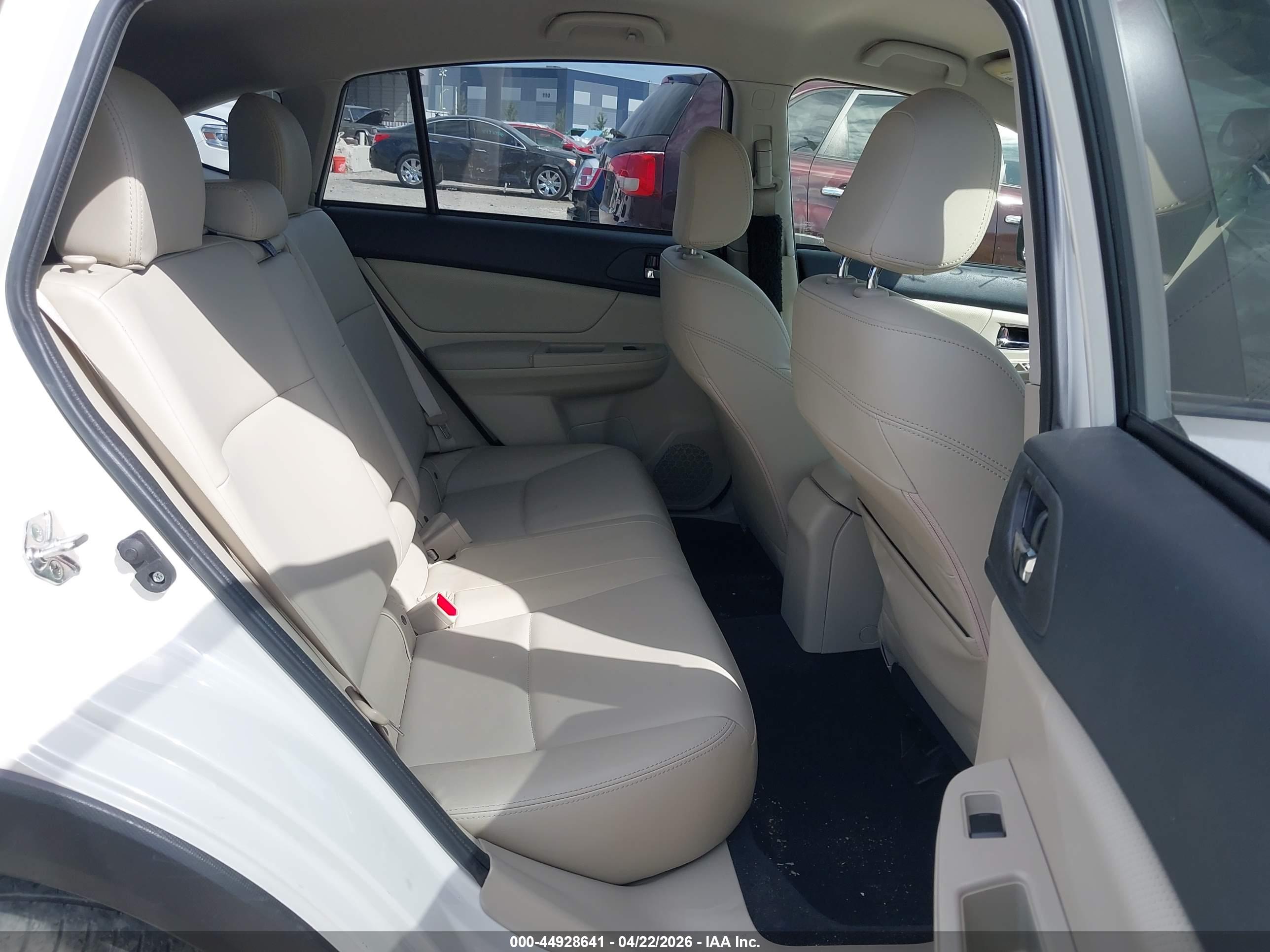 SUBARU XV image 8