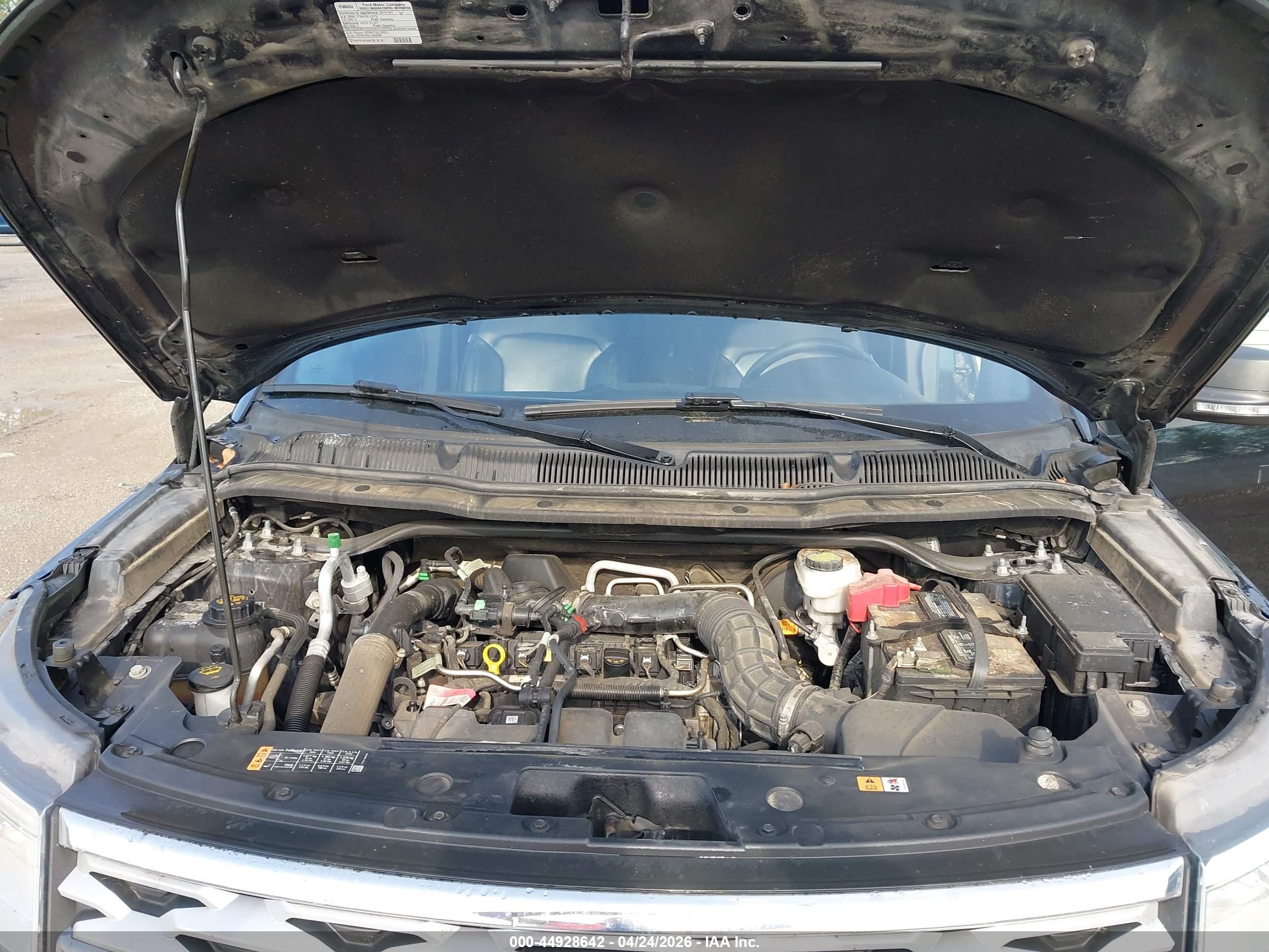 FORD EXPLORER image 10